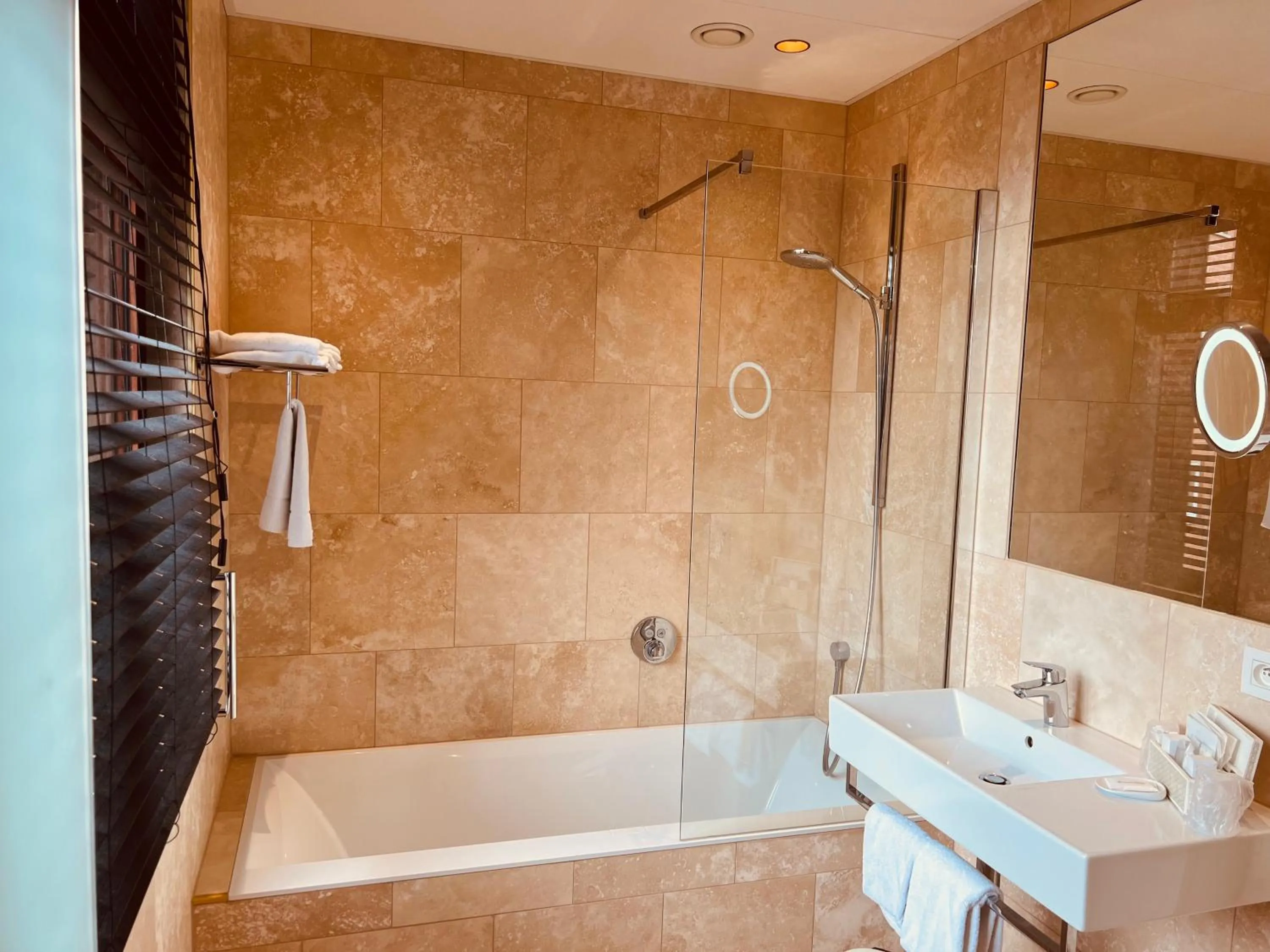 Shower in Gatsby Hotel - Adults Only - Small Luxury Hotel - by F-Hotels