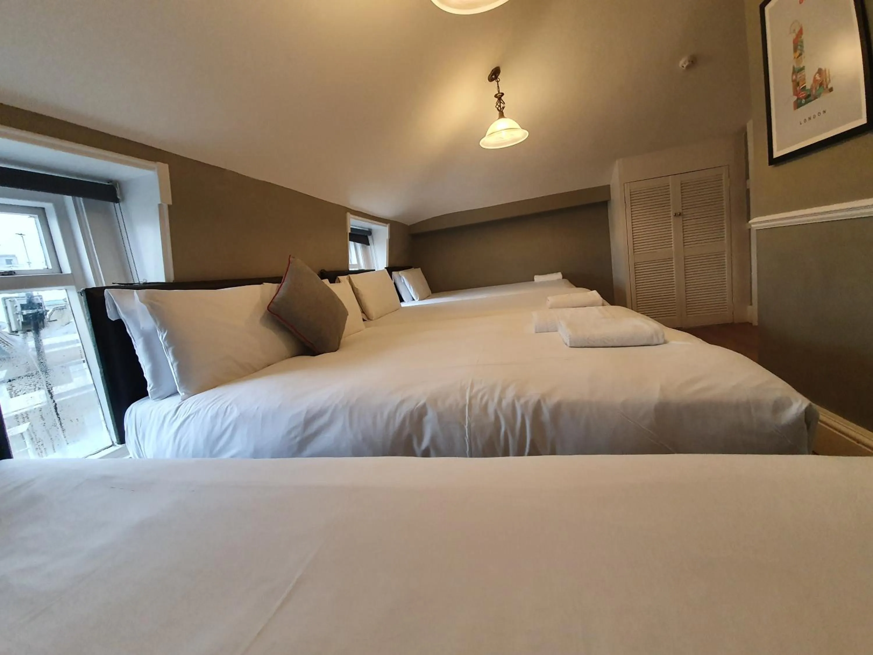 Bedroom in Belgravia Rooms Hotel