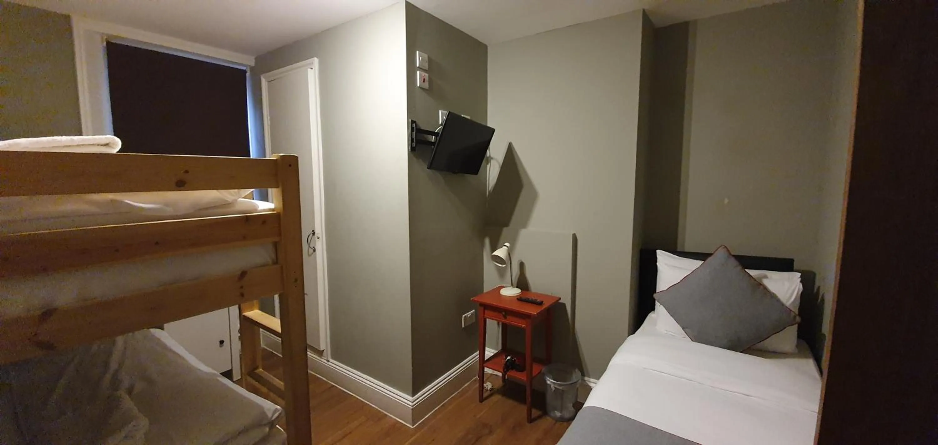 Bedroom in Belgravia Rooms Hotel