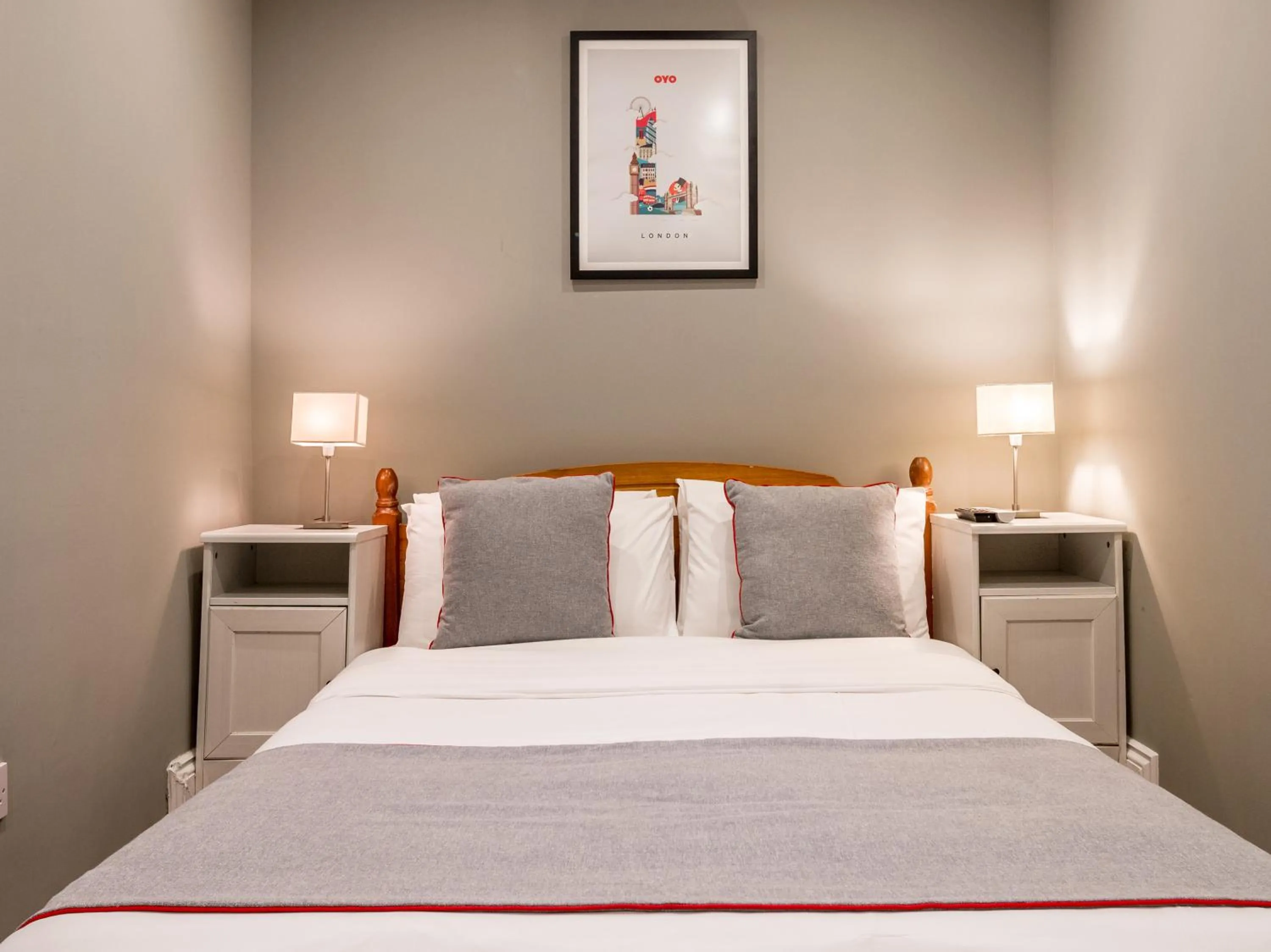 Bedroom in Belgravia Rooms Hotel