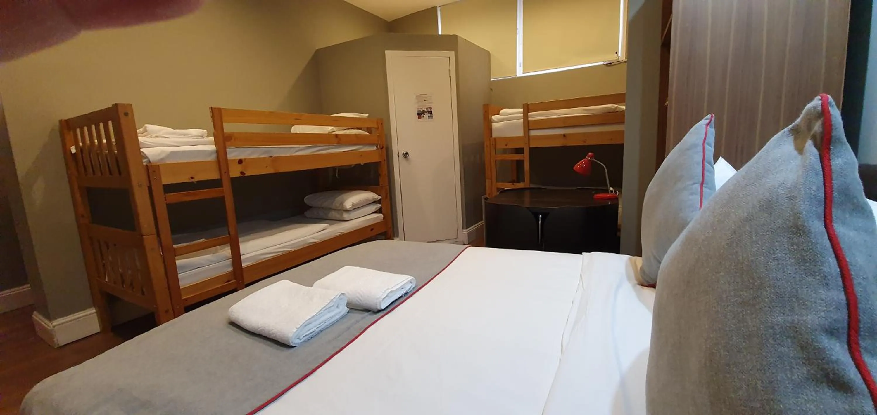 Bedroom in Belgravia Rooms Hotel