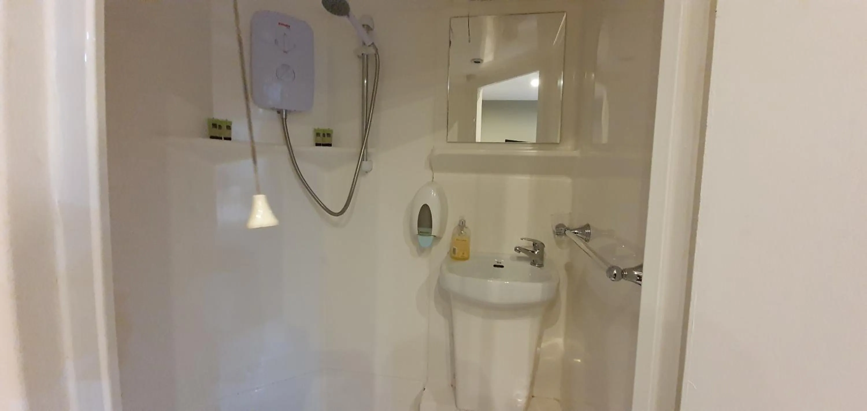 Bathroom in Belgravia Rooms Hotel