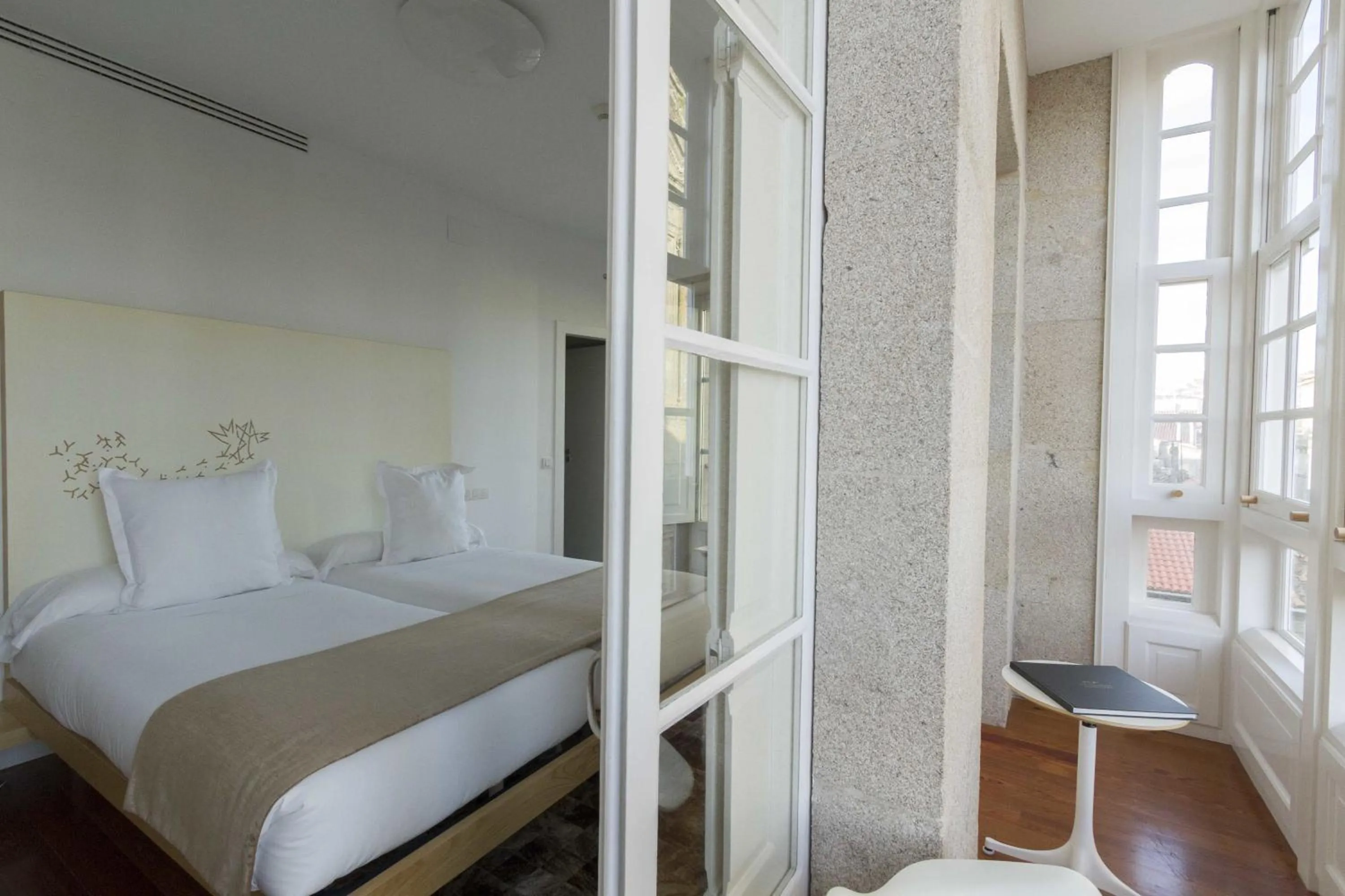 Photo of the whole room, Bed in Hotel Pazo de Altamira