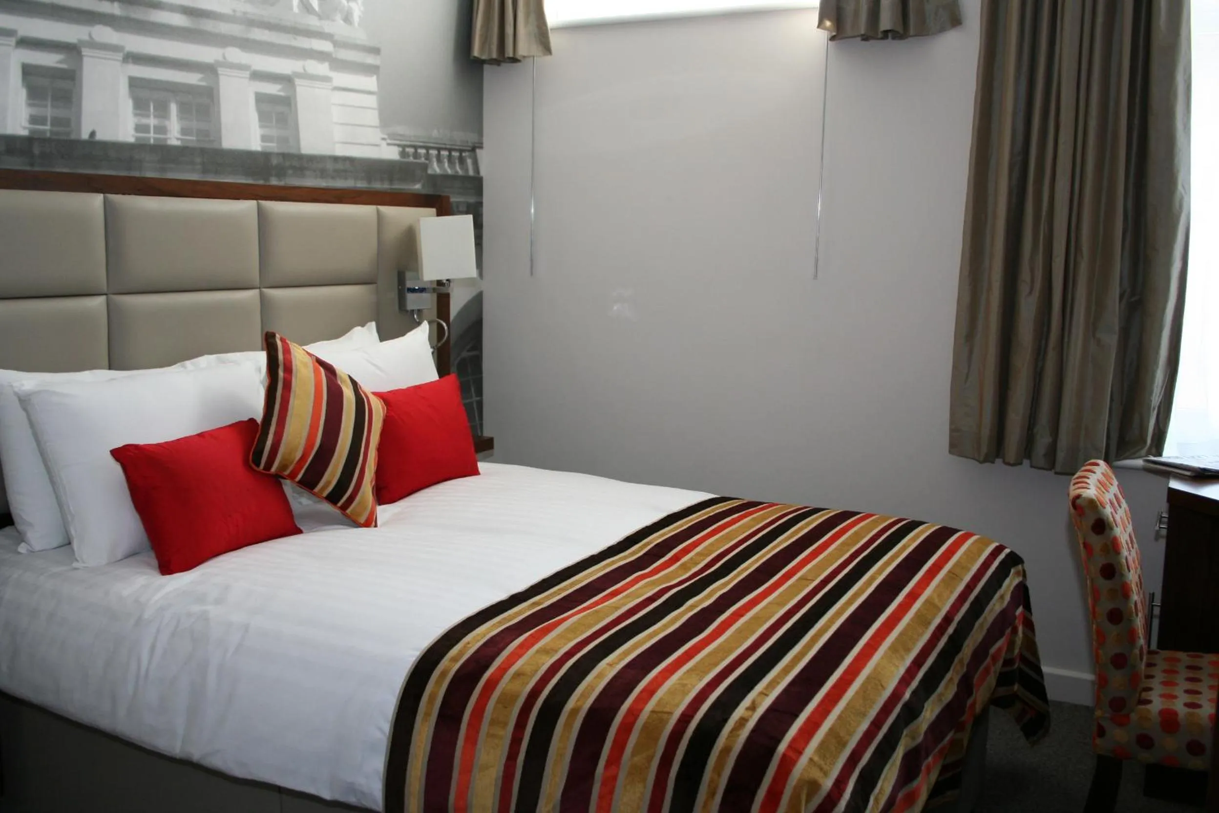 Bedroom, Room Photo in Seraphine Kensington Olympia