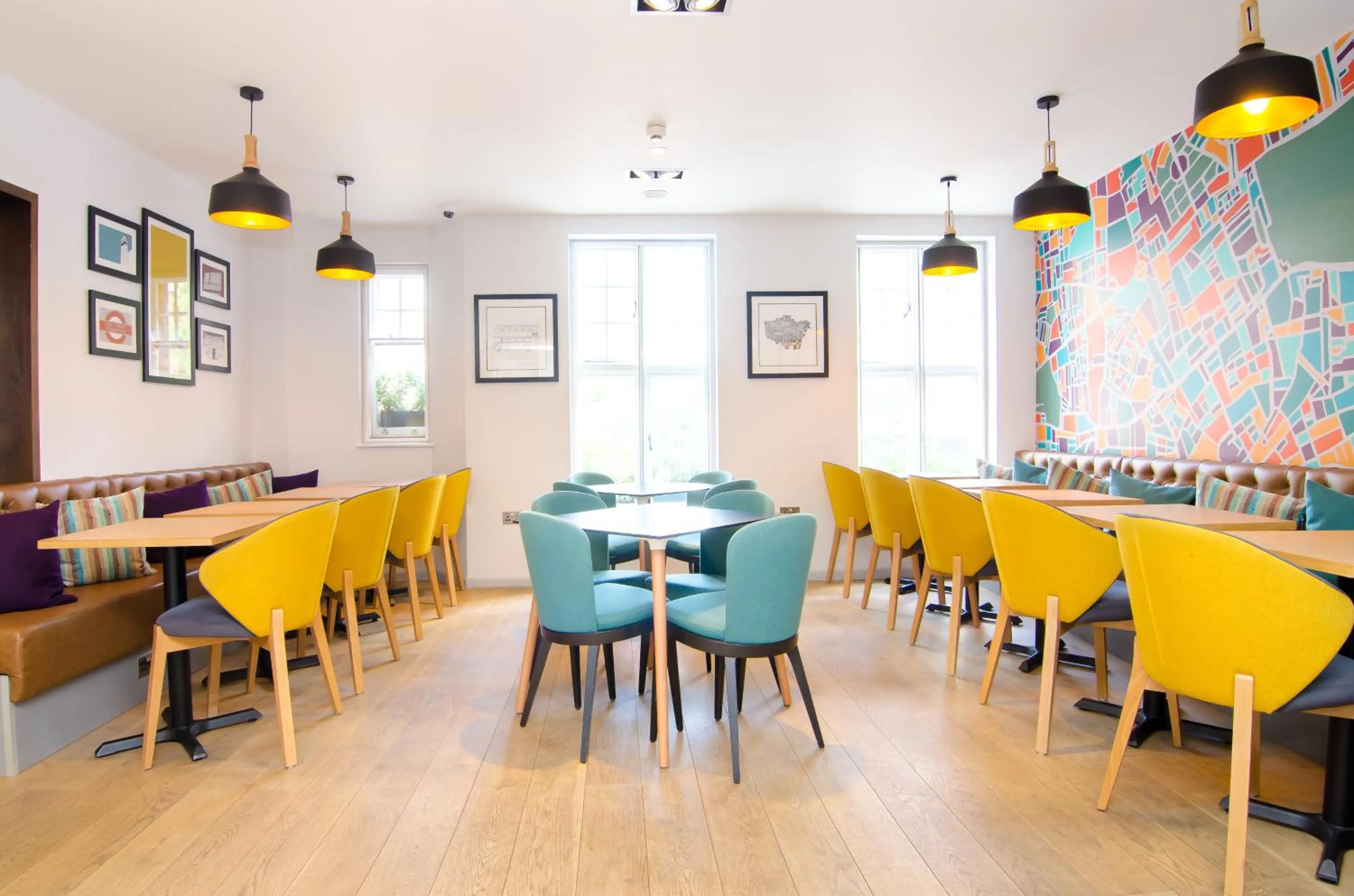 Restaurant/Places to Eat in Seraphine Kensington Olympia