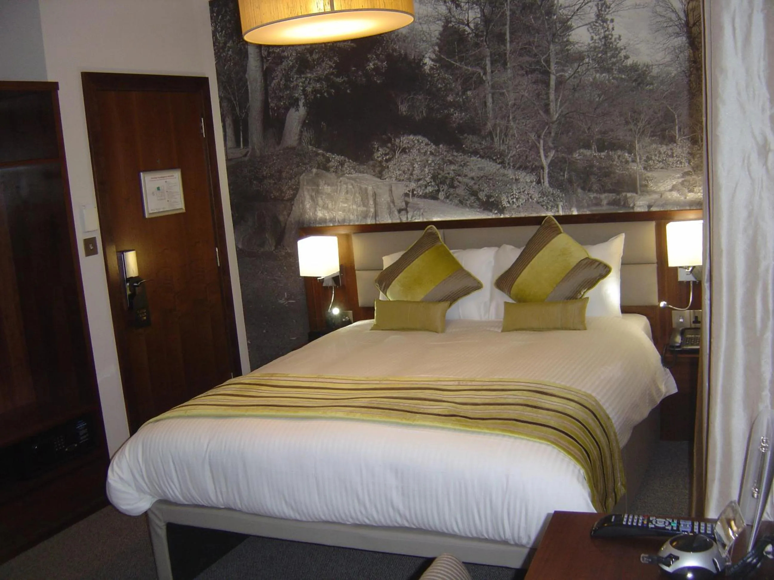 Bedroom, Room Photo in Seraphine Kensington Olympia