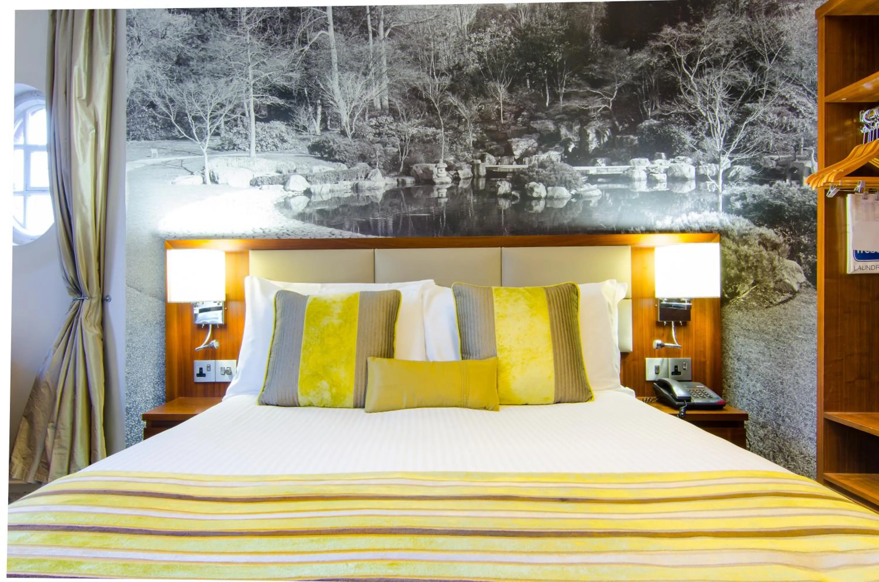 Bedroom, Room Photo in Seraphine Kensington Olympia