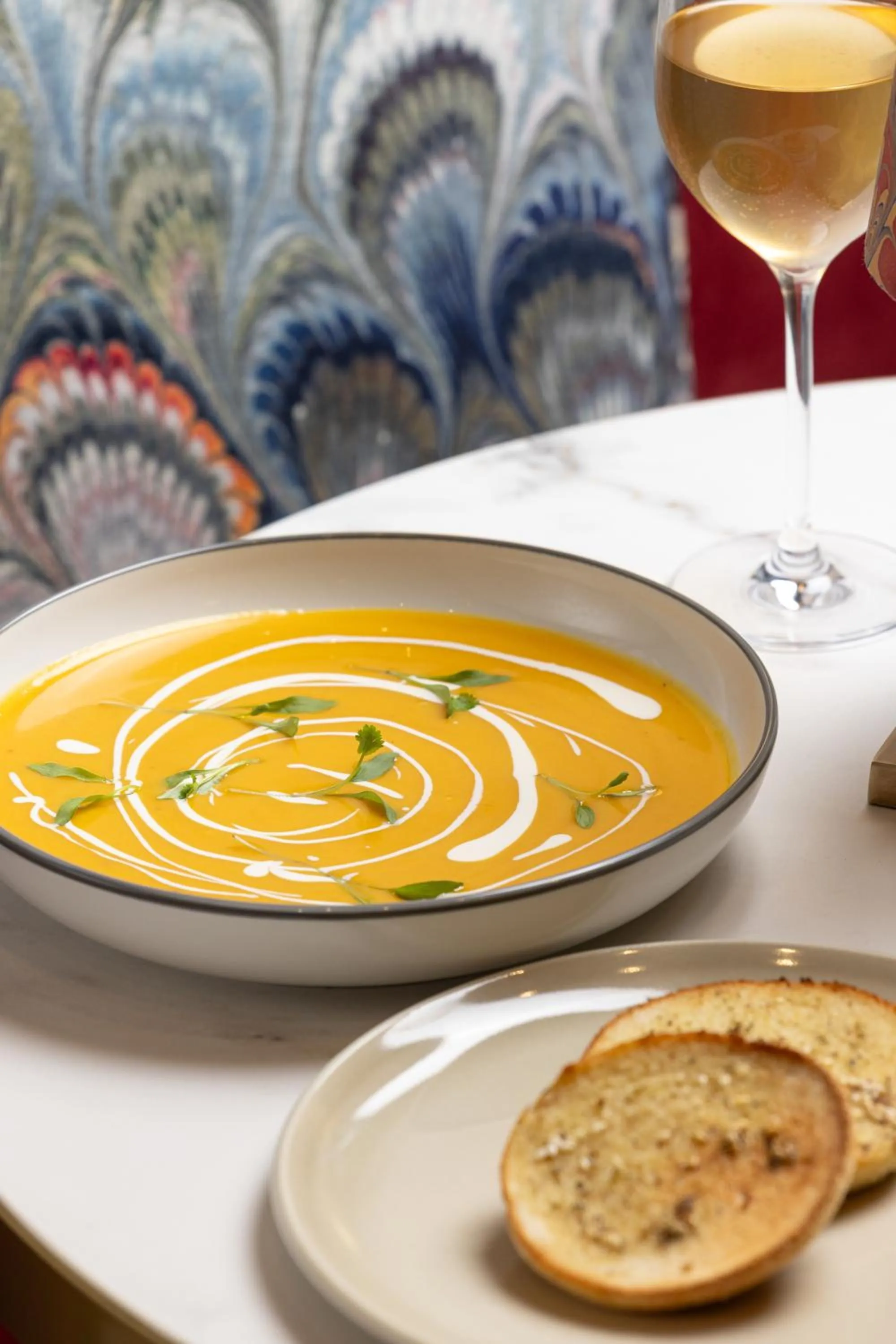 Food and drinks in The Kensington Hideaway