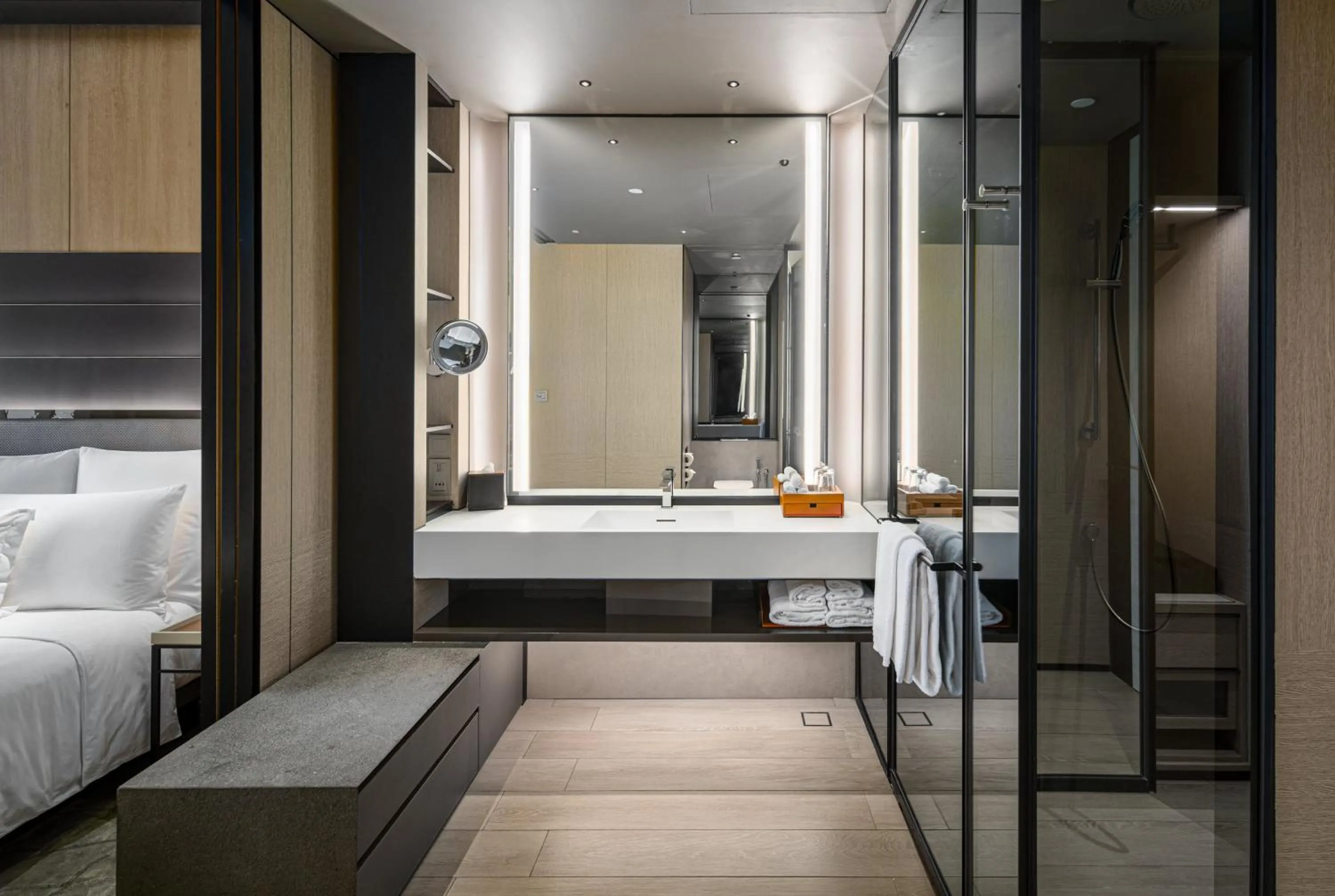 Bathroom, Bed in InterContinental Singapore Robertson Quay by IHG