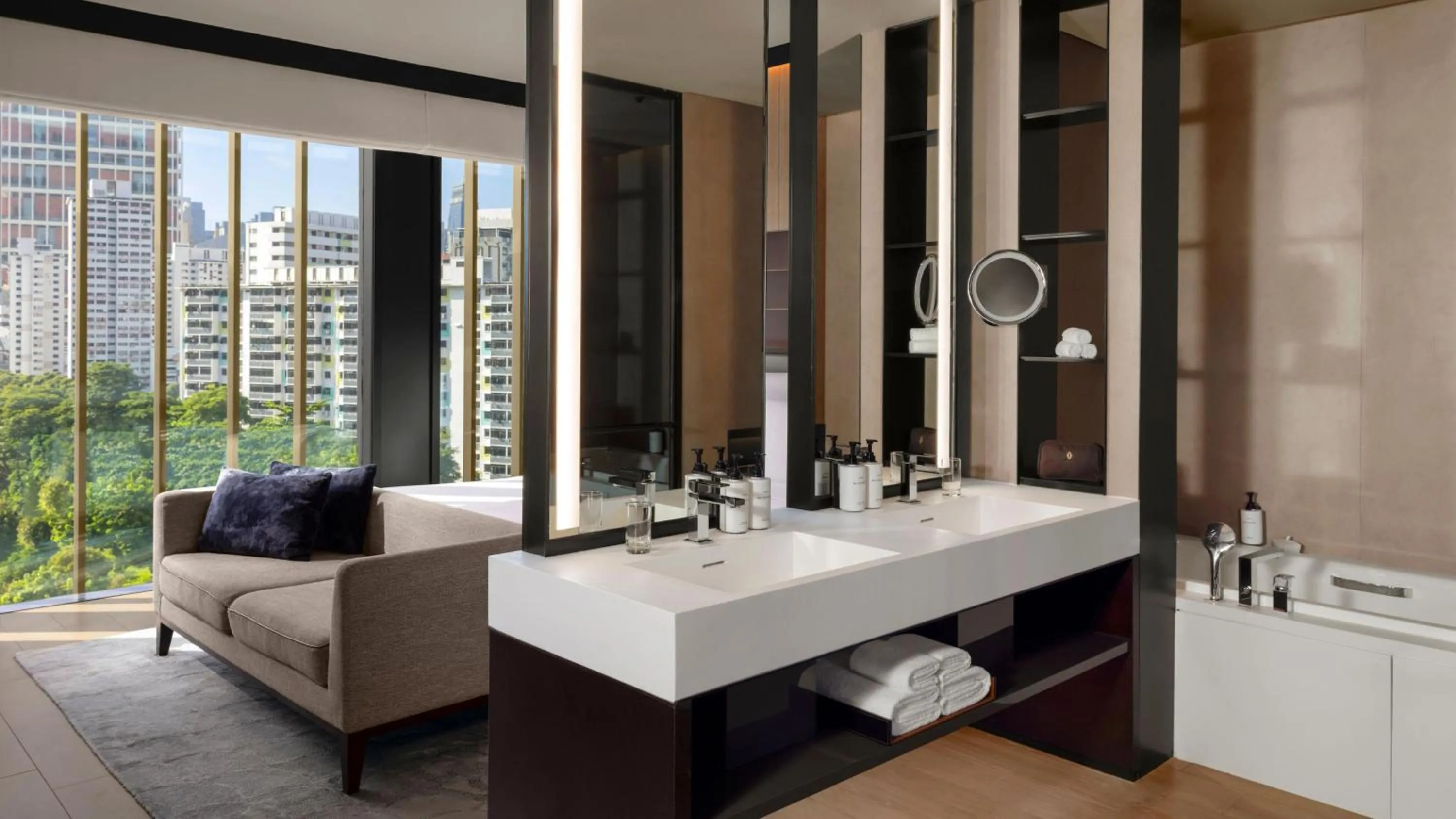 Bathroom in InterContinental Singapore Robertson Quay by IHG