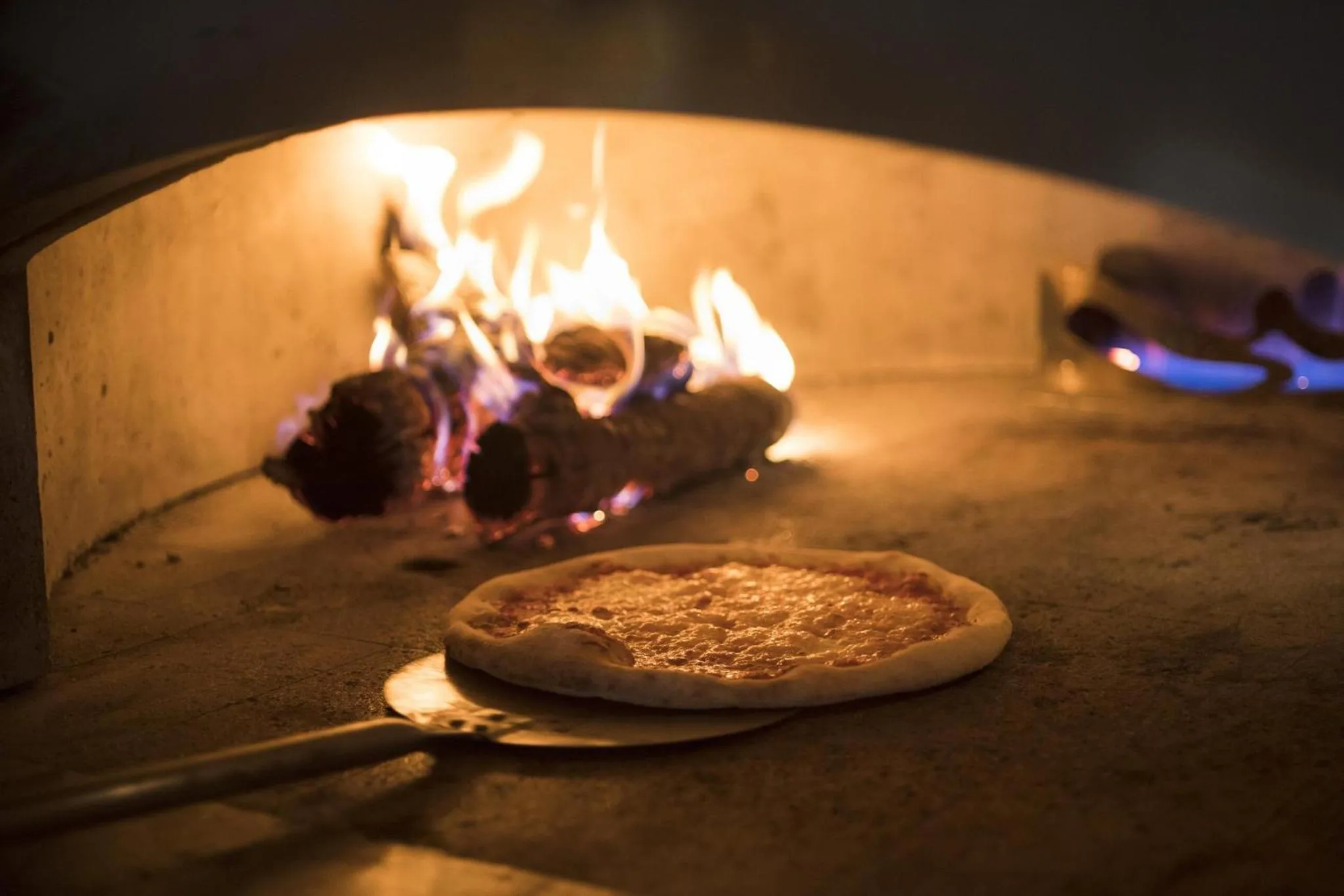 Restaurant/places to eat in InterContinental Singapore Robertson Quay by IHG