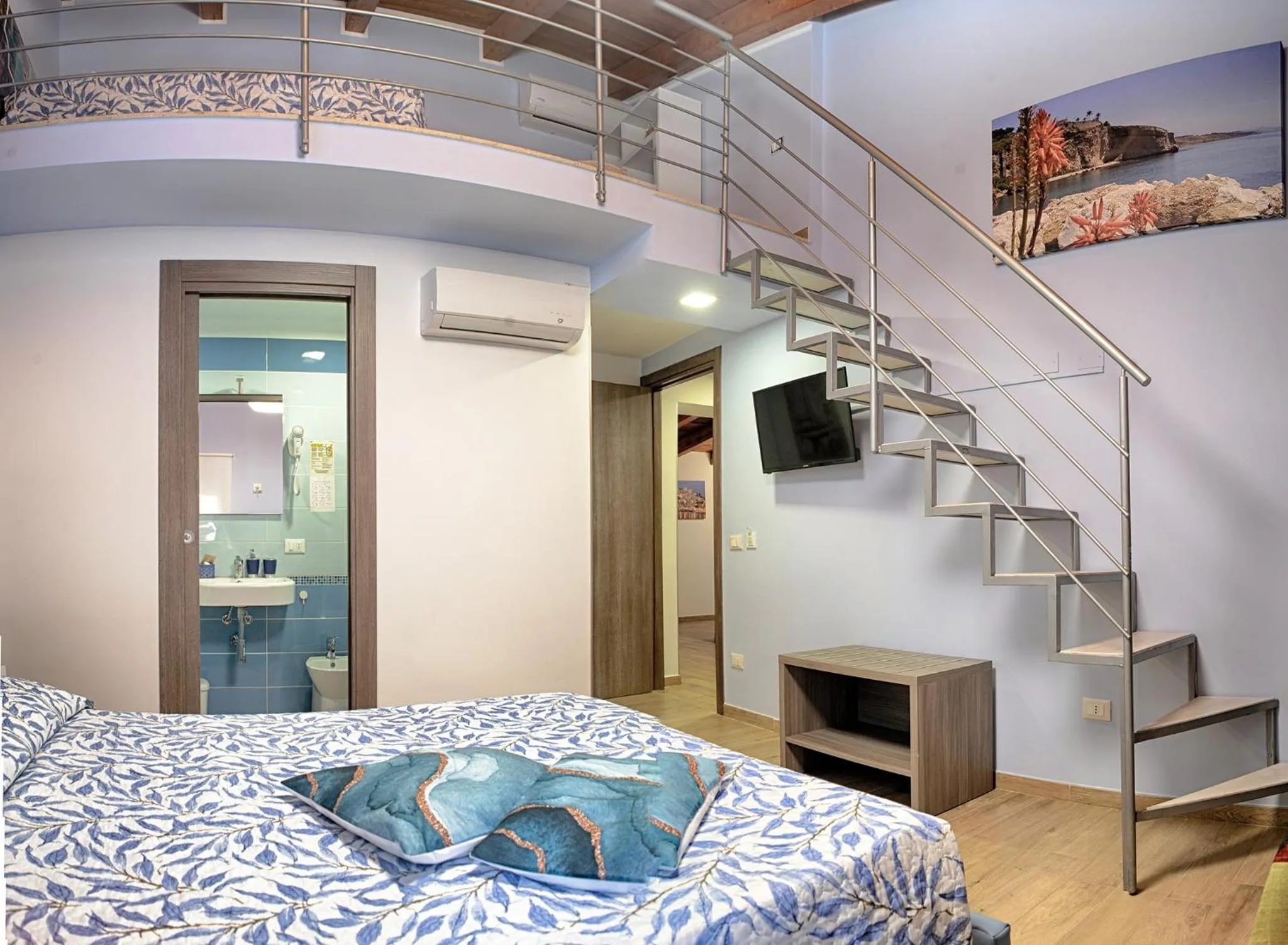 Bed in La Finestra sul Cortile B&B