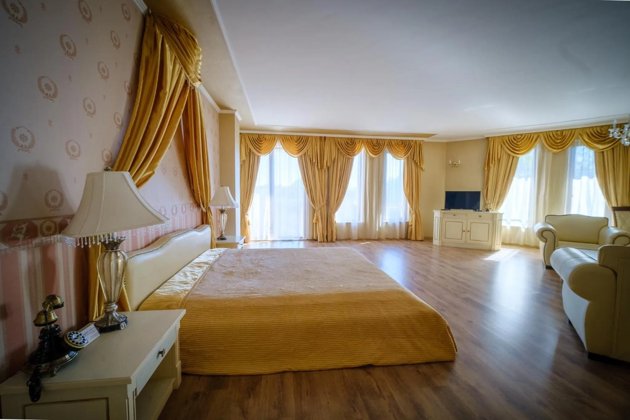 Living room, Bed in Family hotel Classic