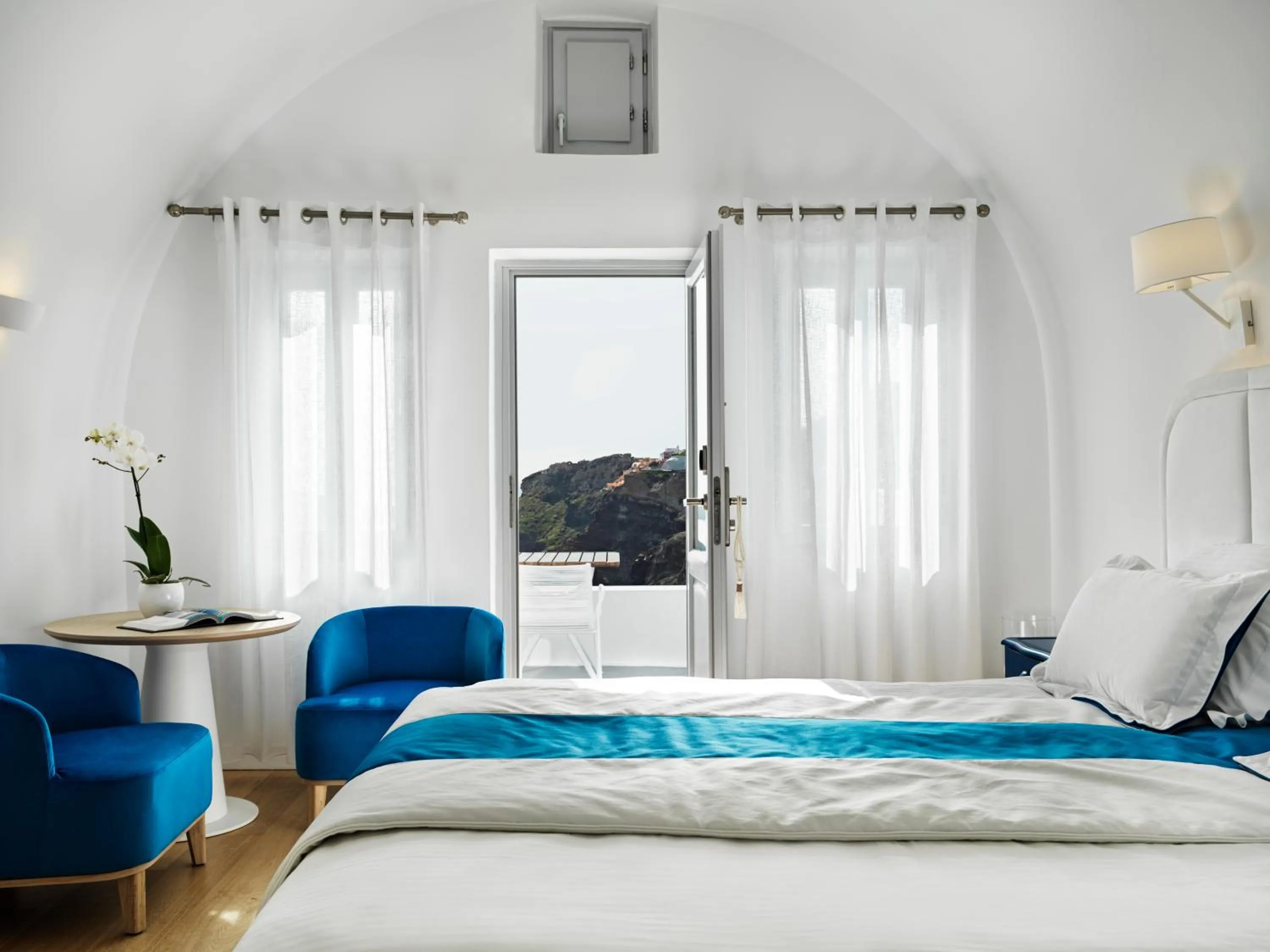 Bed in Katikies Santorini - The Leading Hotels Of The World
