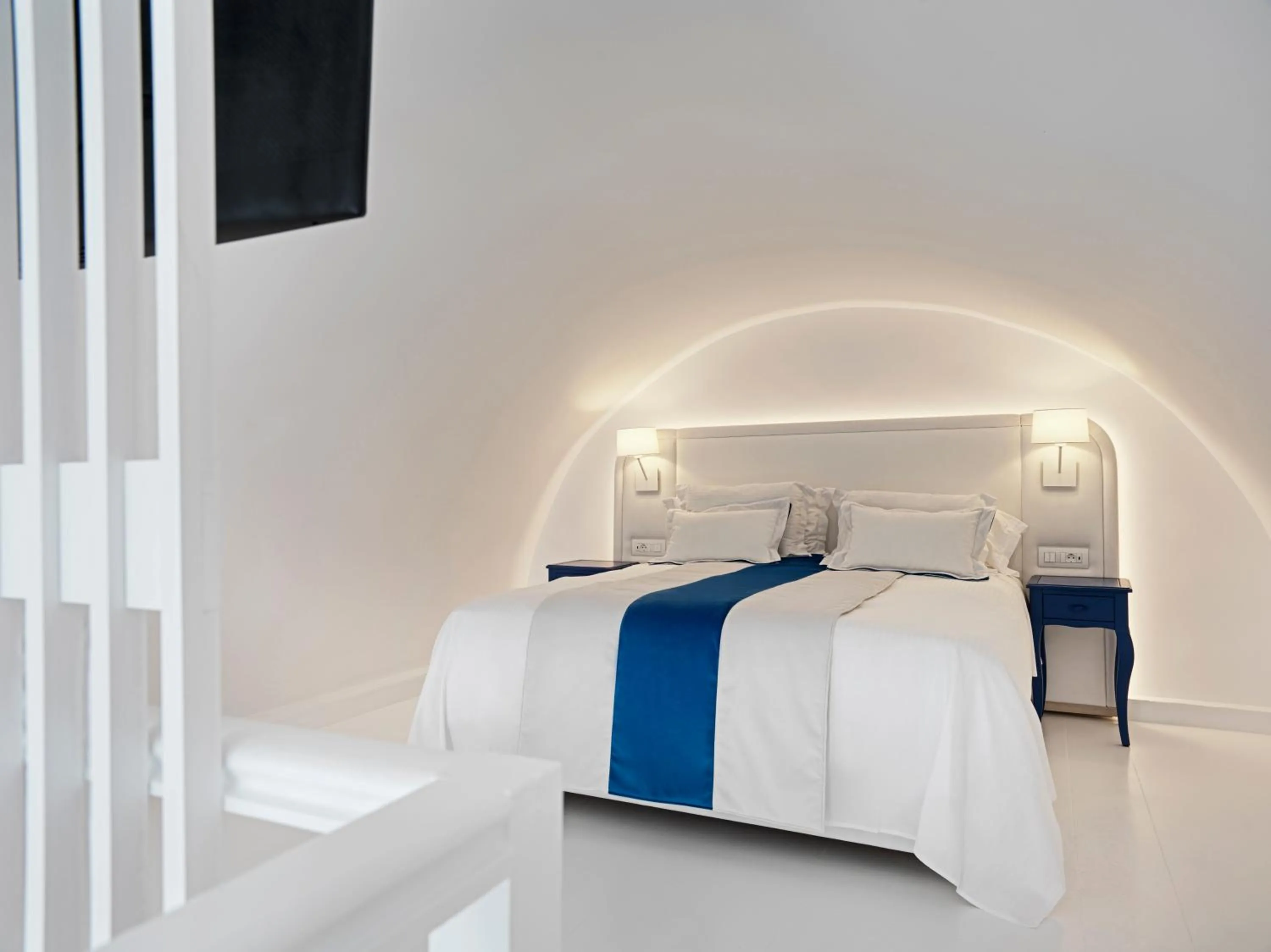 Bed in Katikies Santorini - The Leading Hotels Of The World