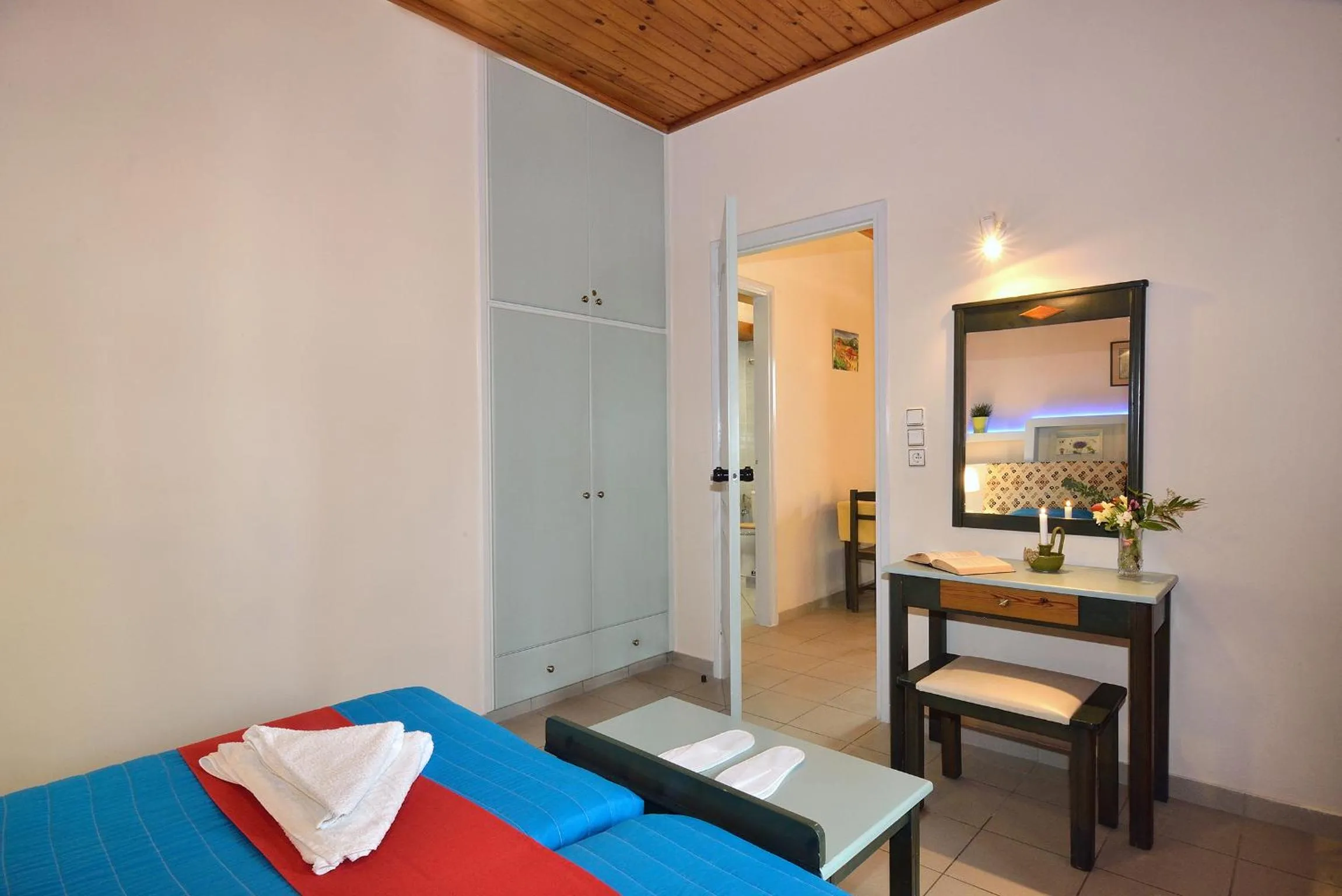 Bed in Mythos- Platanias- Hotel -Apts