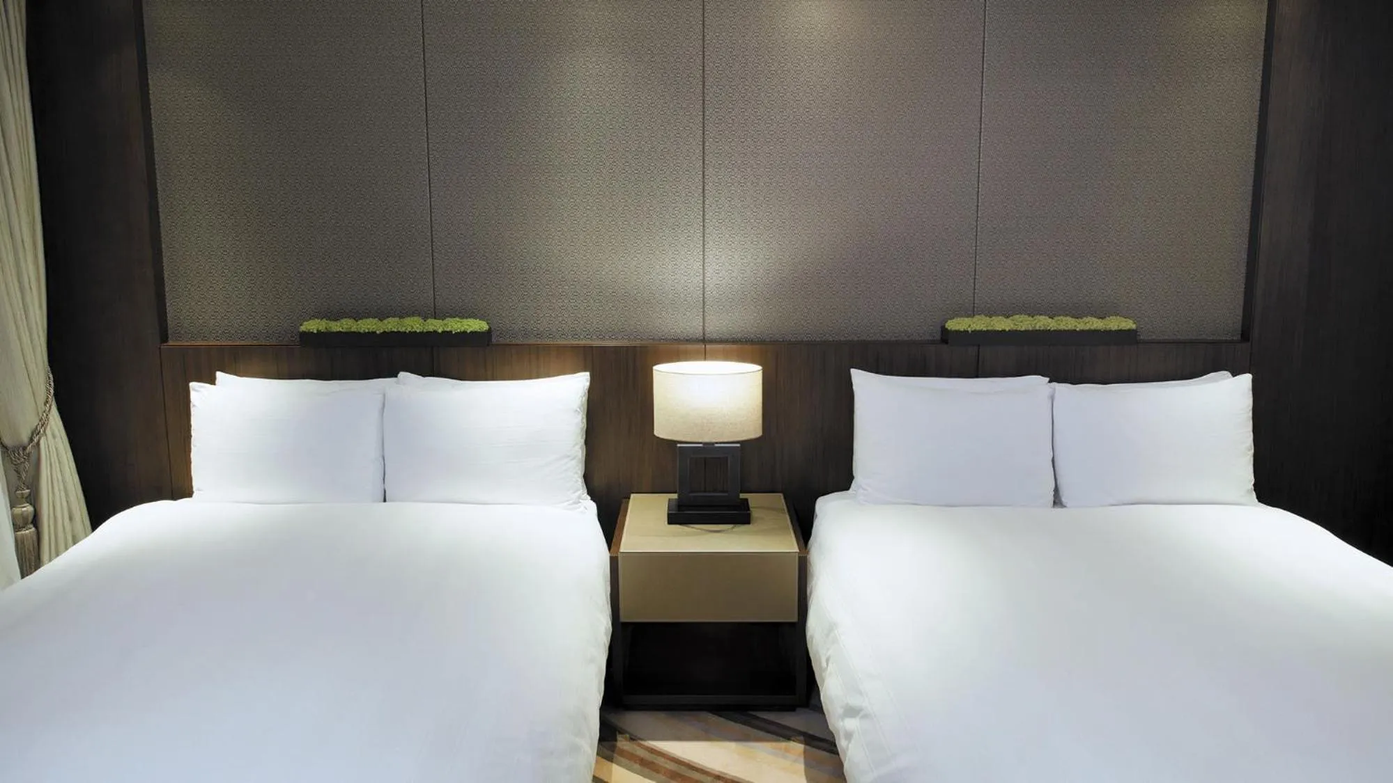 Bed in LOTTE CITY HOTEL Mapo