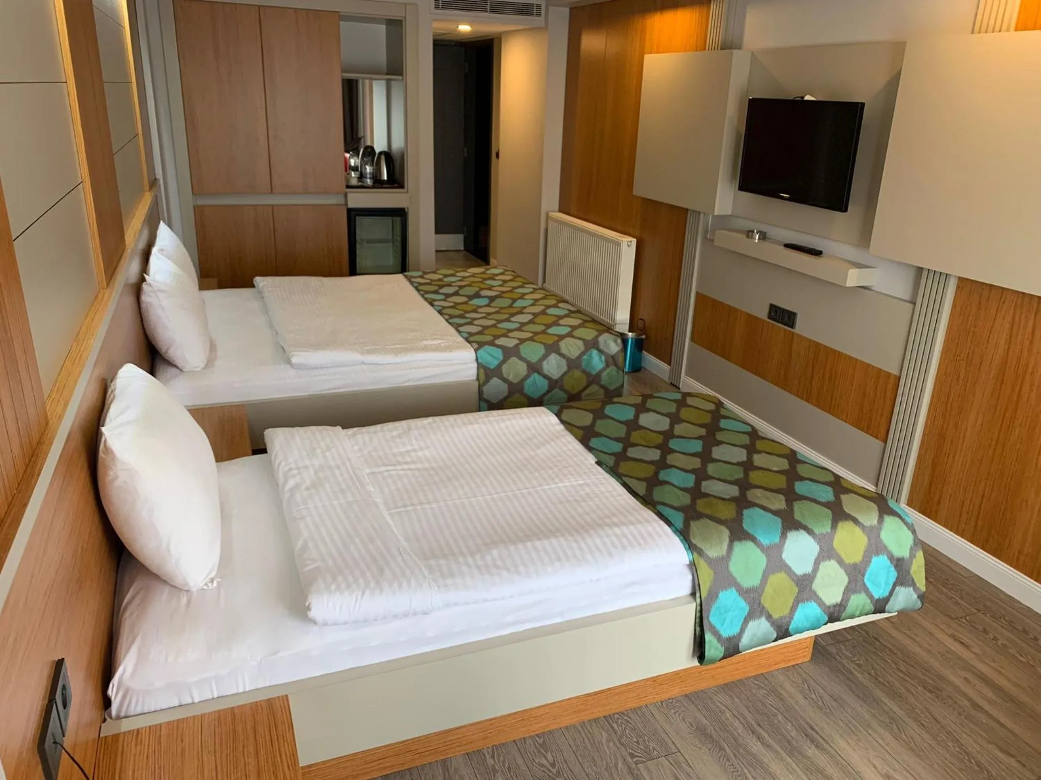 Bed in May park HOTEL