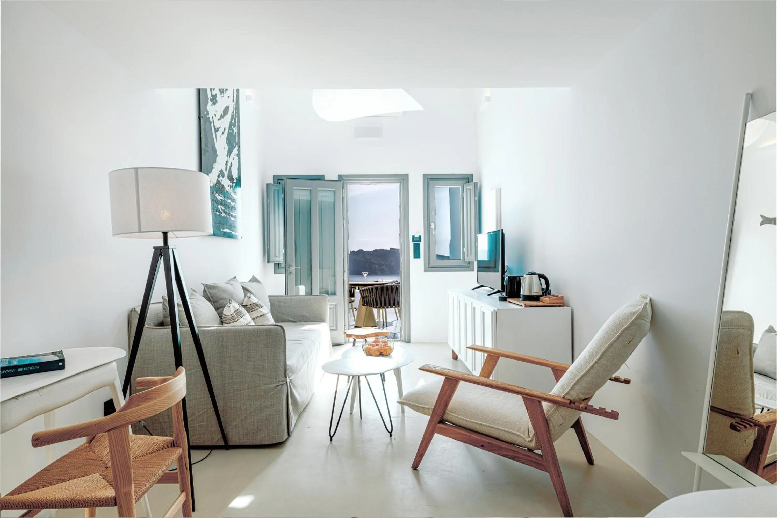 TV and multimedia in IKIES Santorini