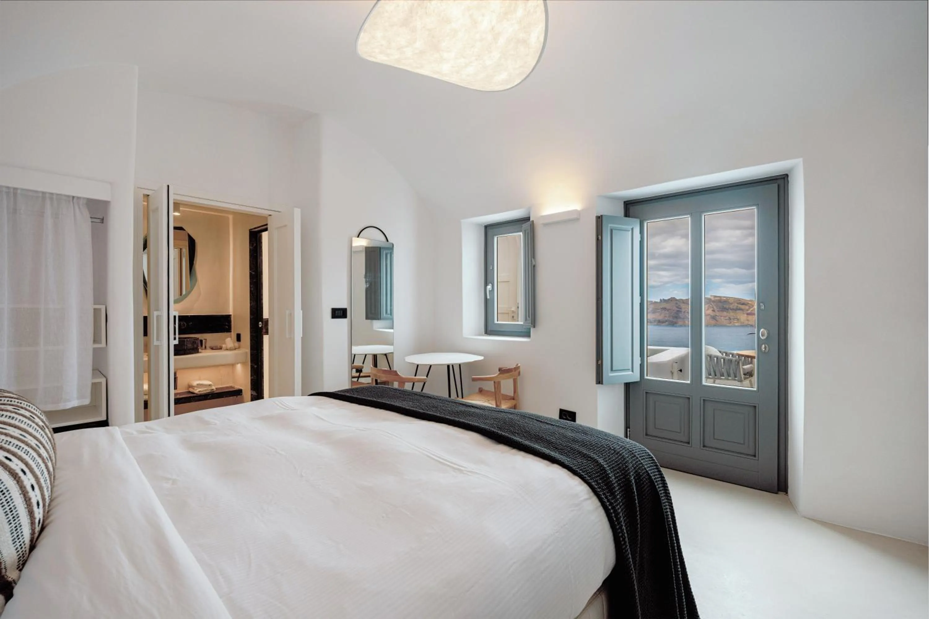 Bed in IKIES Santorini