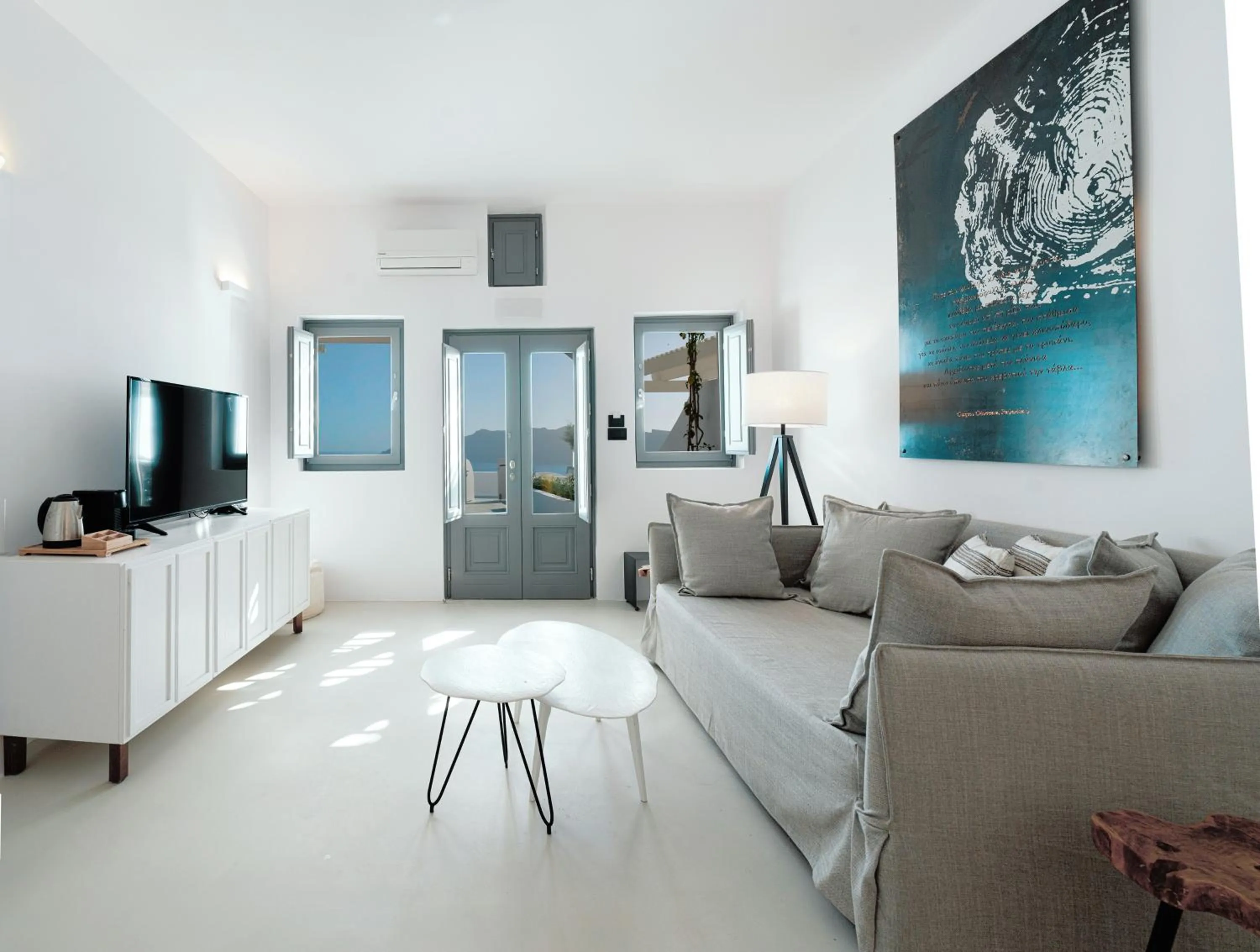 TV and multimedia in IKIES Santorini