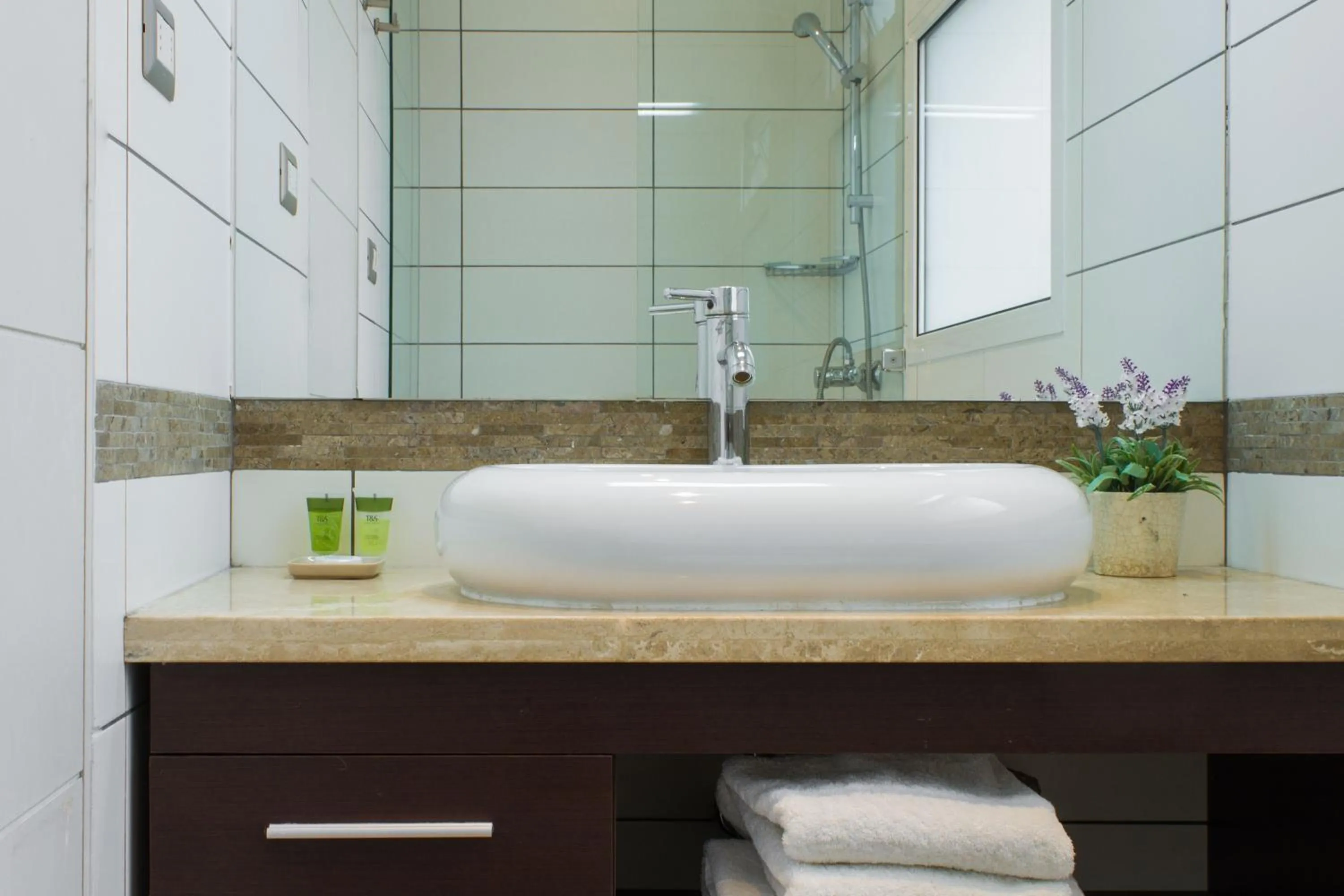 Bathroom in Lastarria Aparts