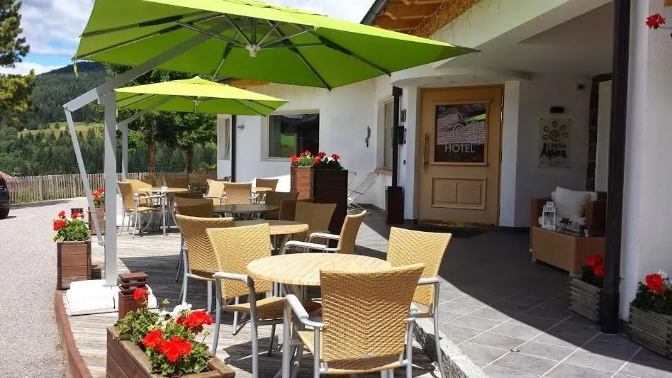 Patio in Ciasa Alpina Relax Hotel