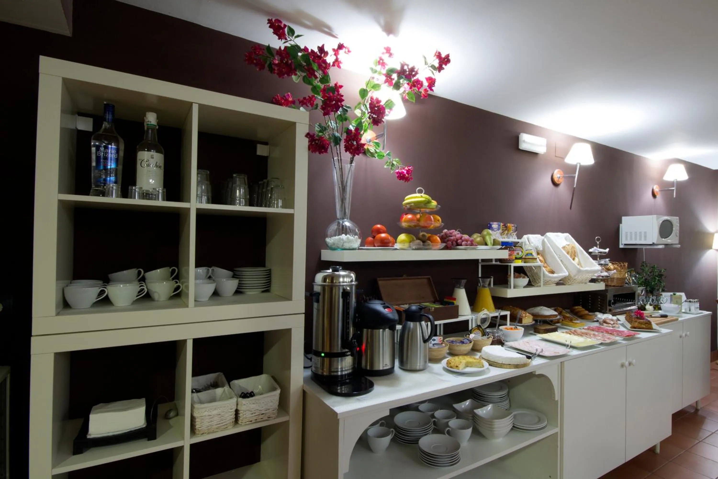 Food in I AM La Posada Hotel and Apartment