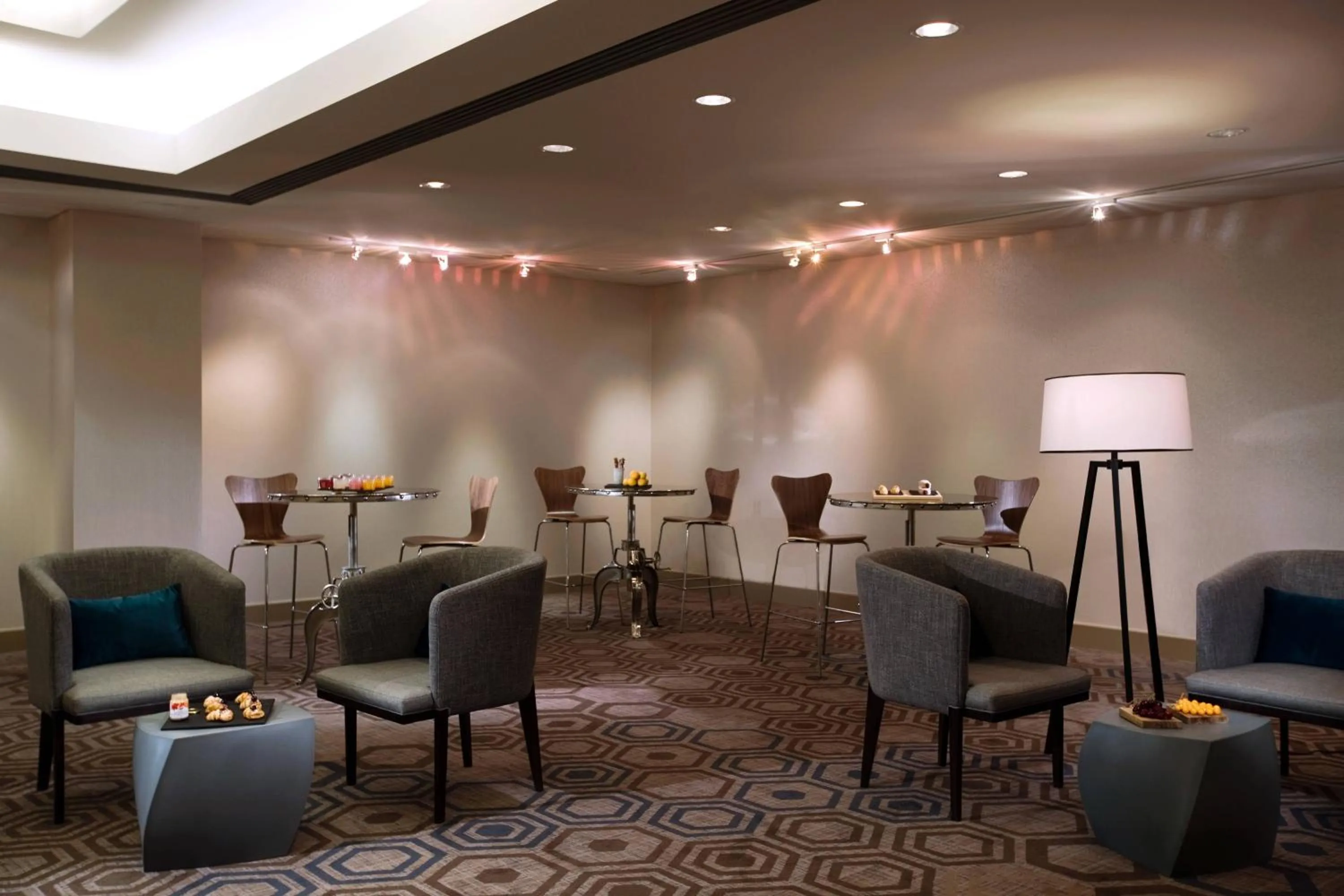 Lobby or reception in Toronto Marriott City Centre Hotel