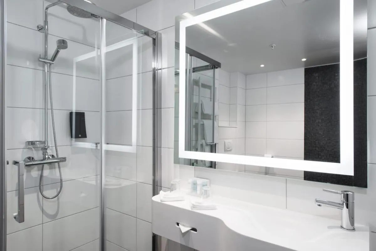 Bathroom in Thon Hotel Rosenkrantz Oslo