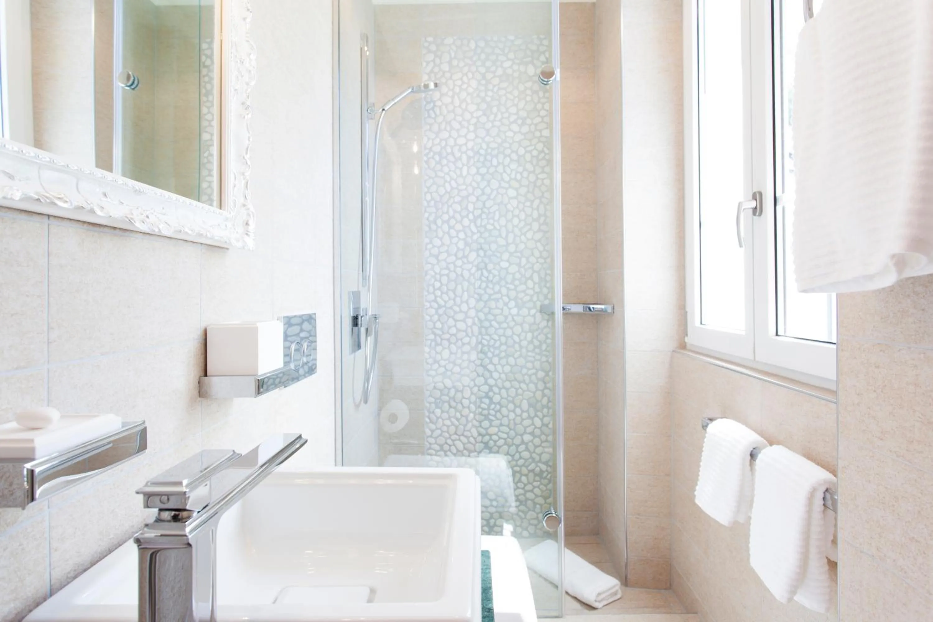 Bathroom in Boutique Hotel Villa Sarnia