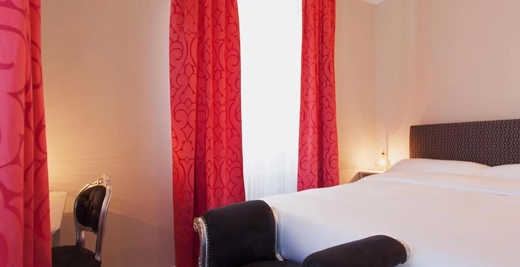 Bedroom, Bed in Boutique Hotel Villa Sarnia