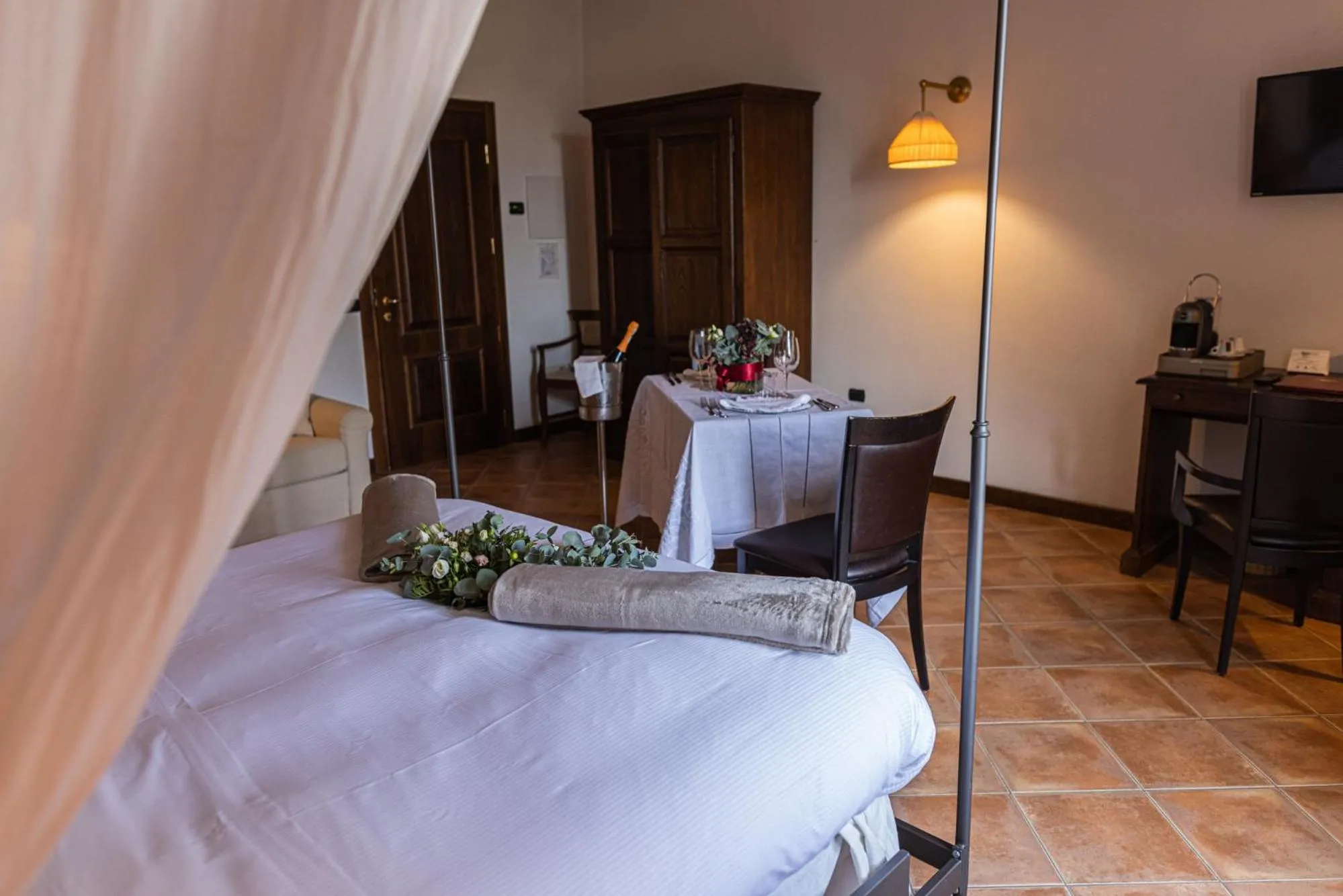 Bed in Al Castello Resort