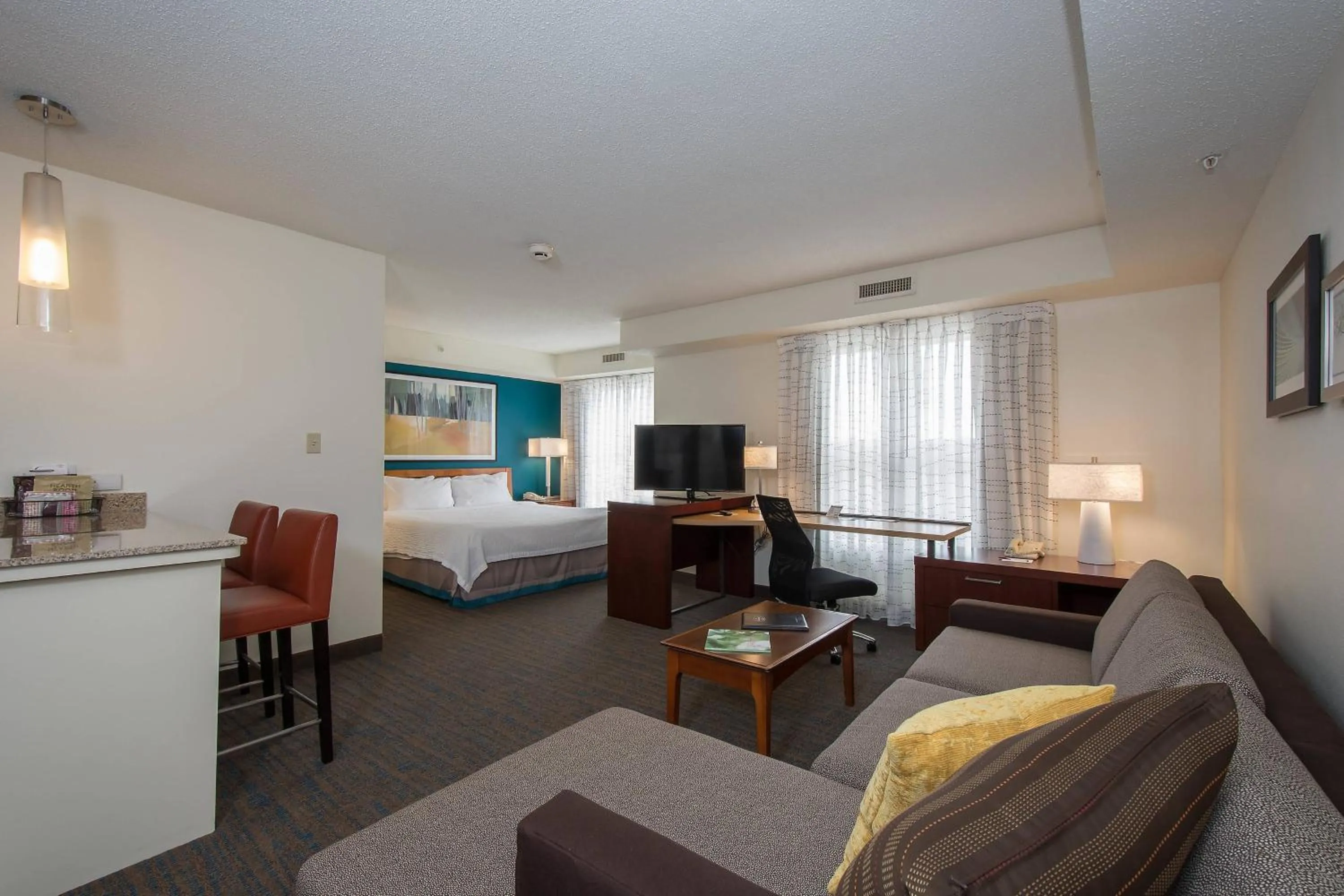 Living room, Bed in Residence Inn by Marriott Charlotte Piper Glen