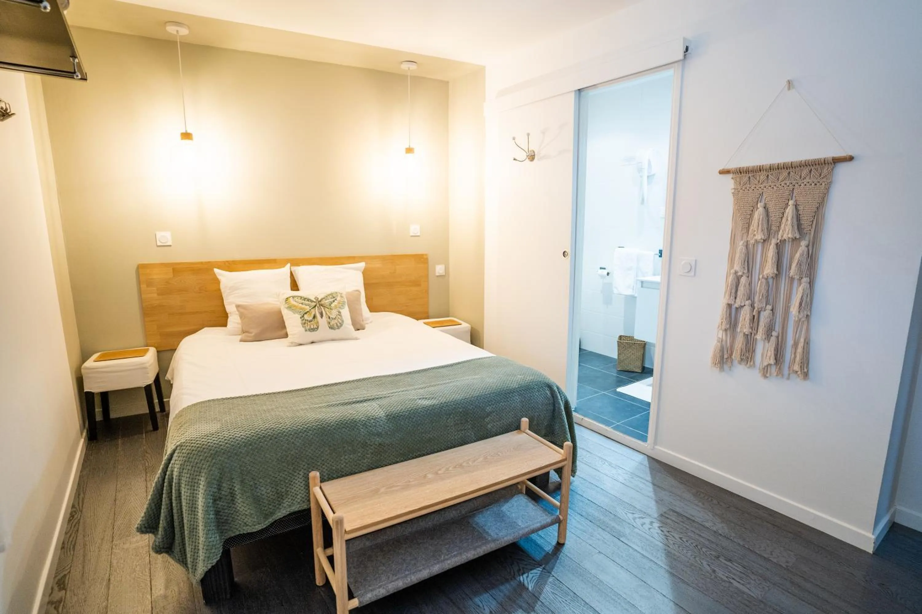 Photo of the whole room, Bed in Logis Hôtel La Fenière