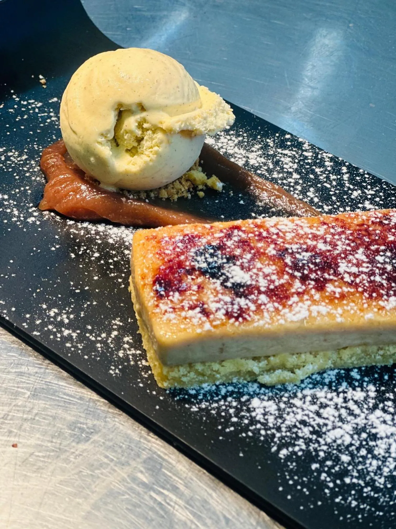 Restaurant/places to eat in Logis Hôtel La Fenière