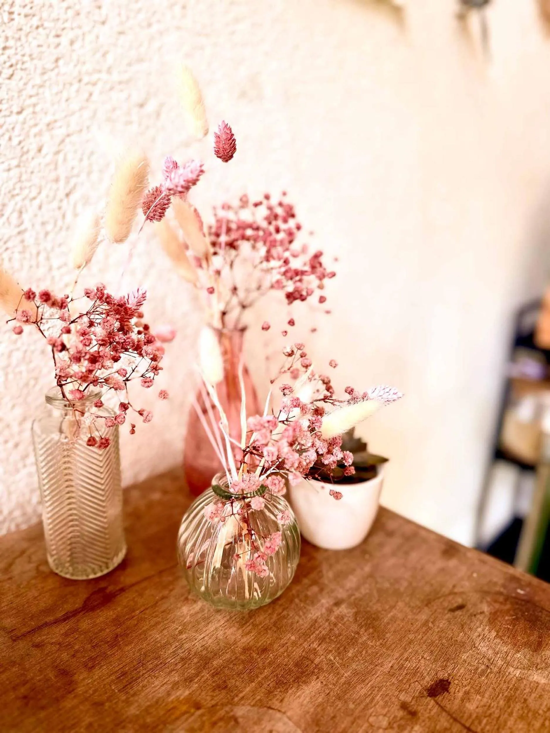 Decorative detail in Logis Hôtel La Fenière