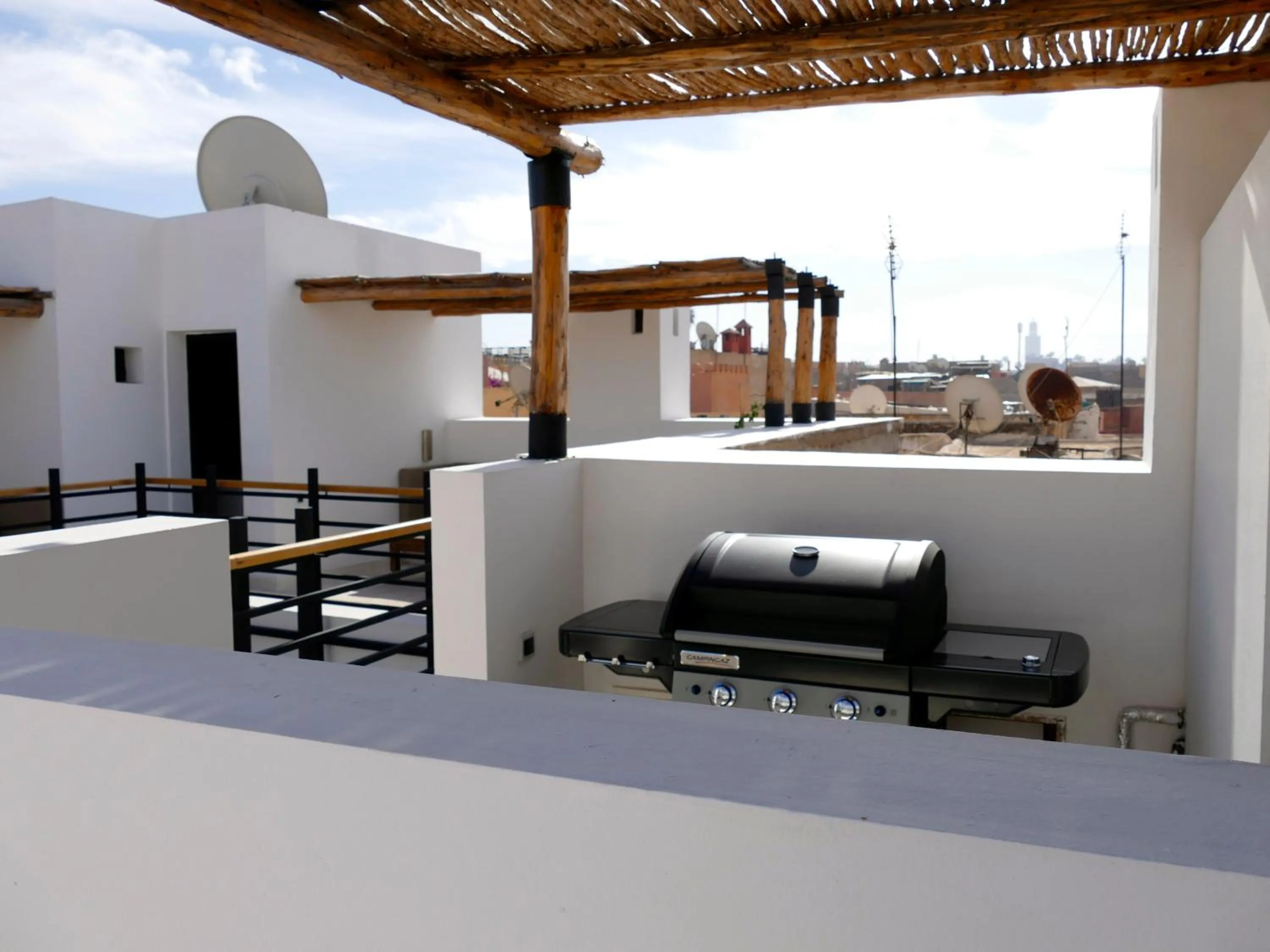 BBQ facilities in Riad Zebrakaro