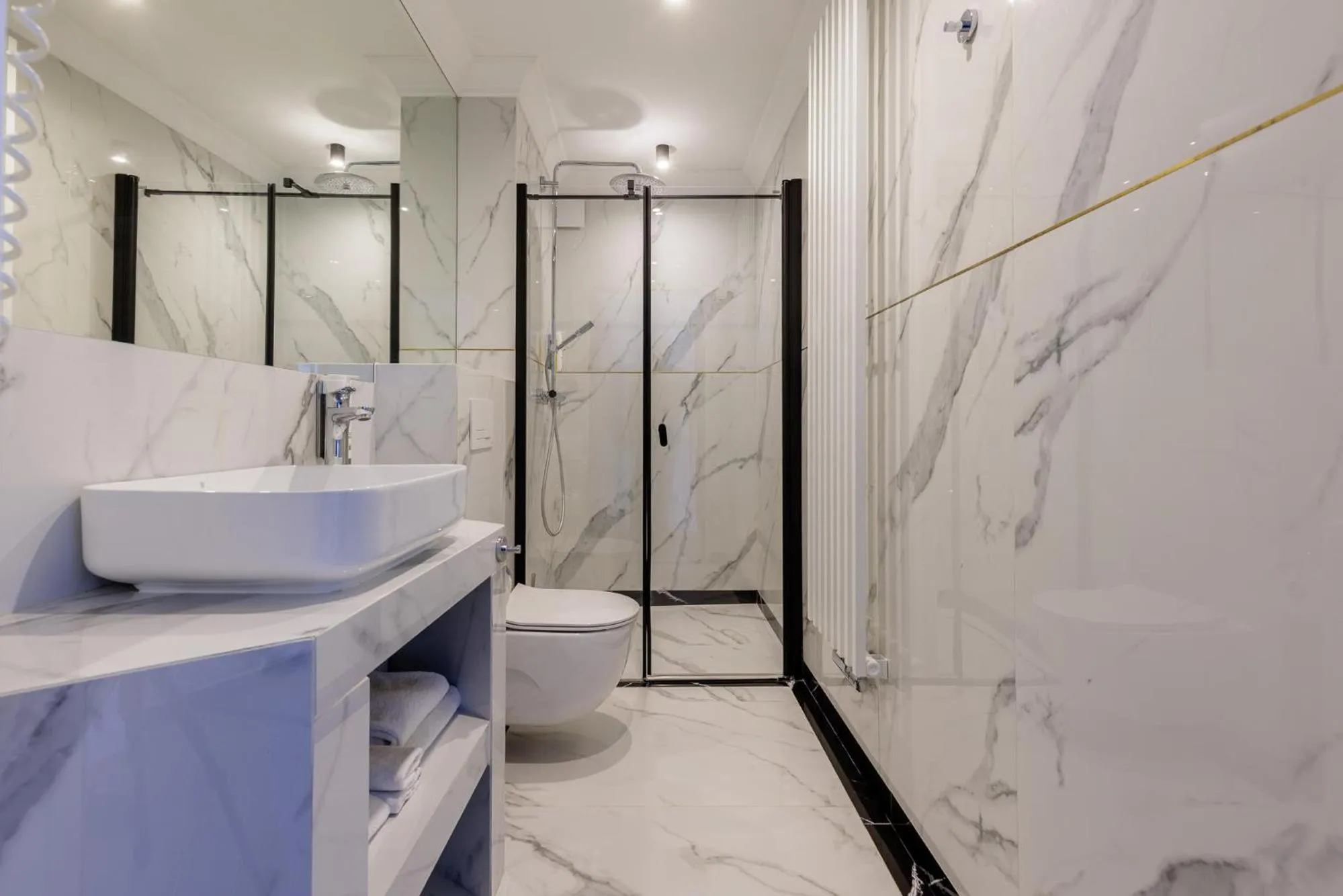 Shower in Prawdzic Family Resort & Wellness