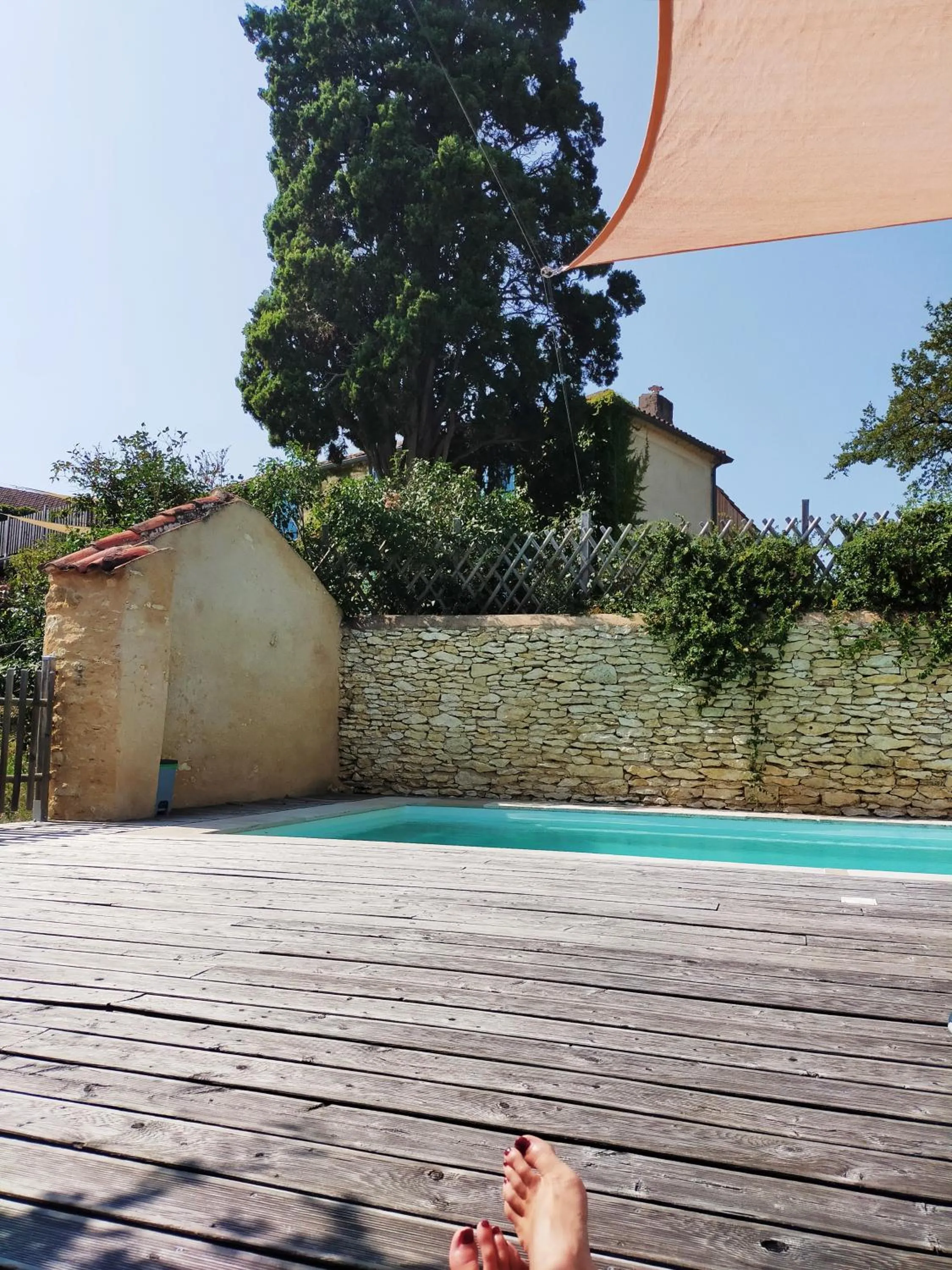 Swimming pool in les Didascalies