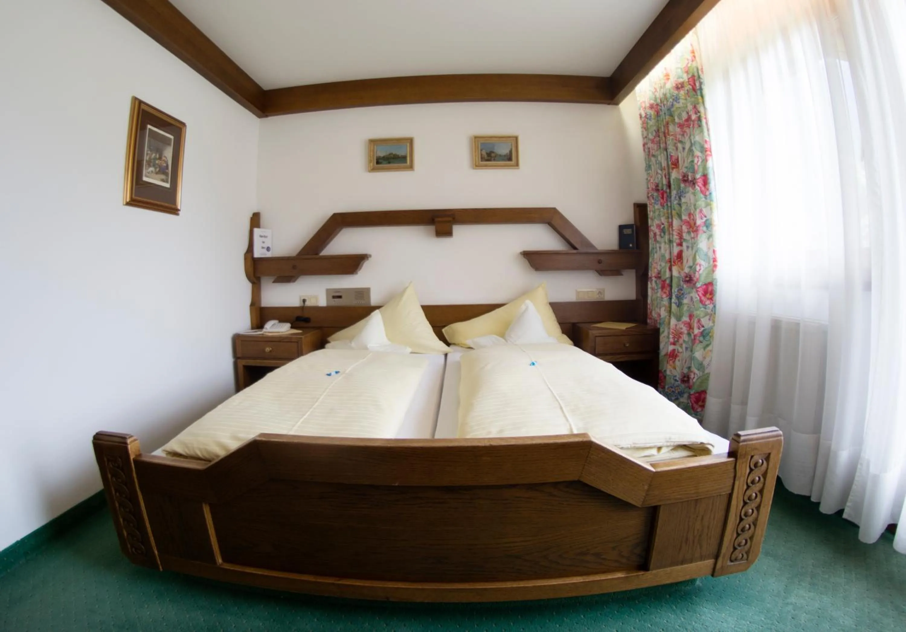 Bed in Alpenhotel Fernau