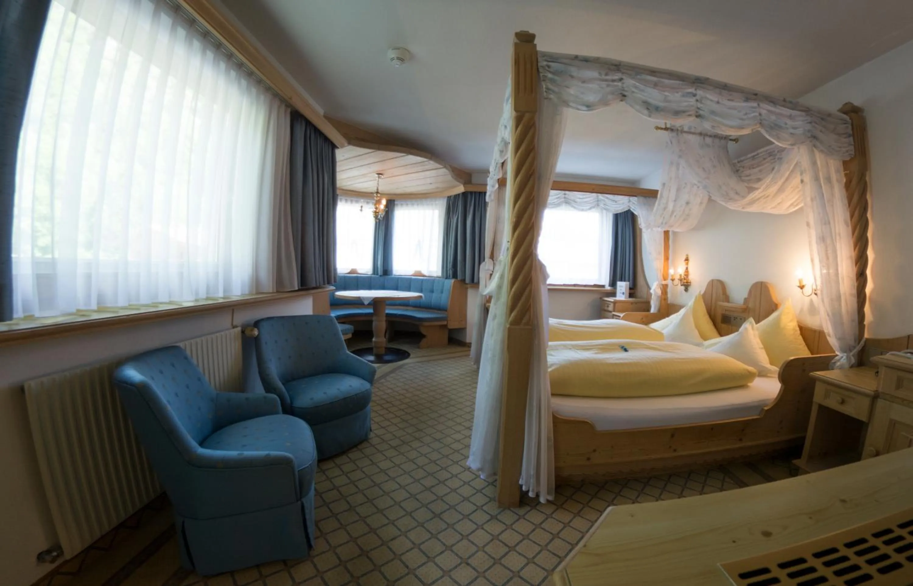 Photo of the whole room, Bed in Alpenhotel Fernau
