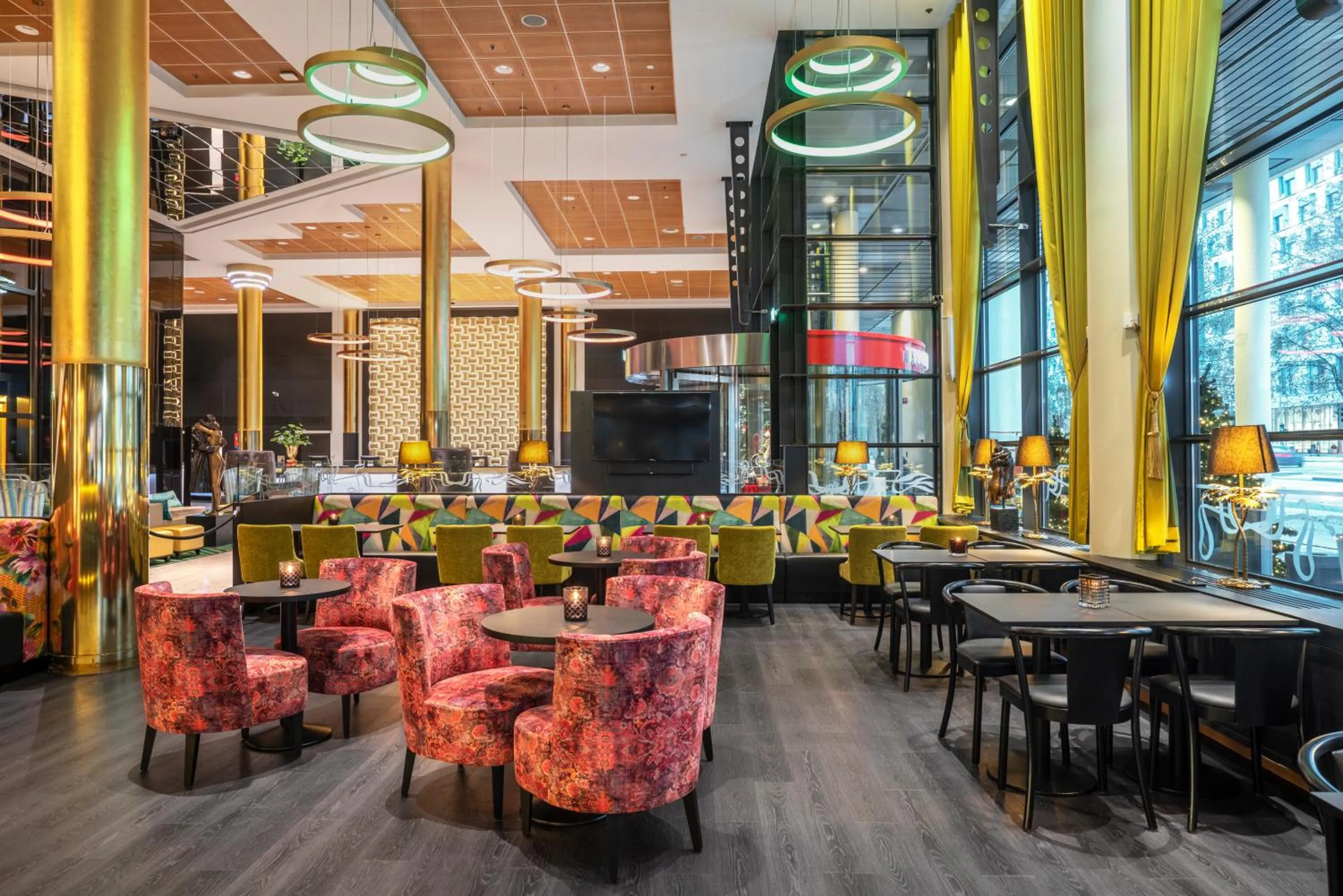 Lounge or bar in Thon Hotel Opera