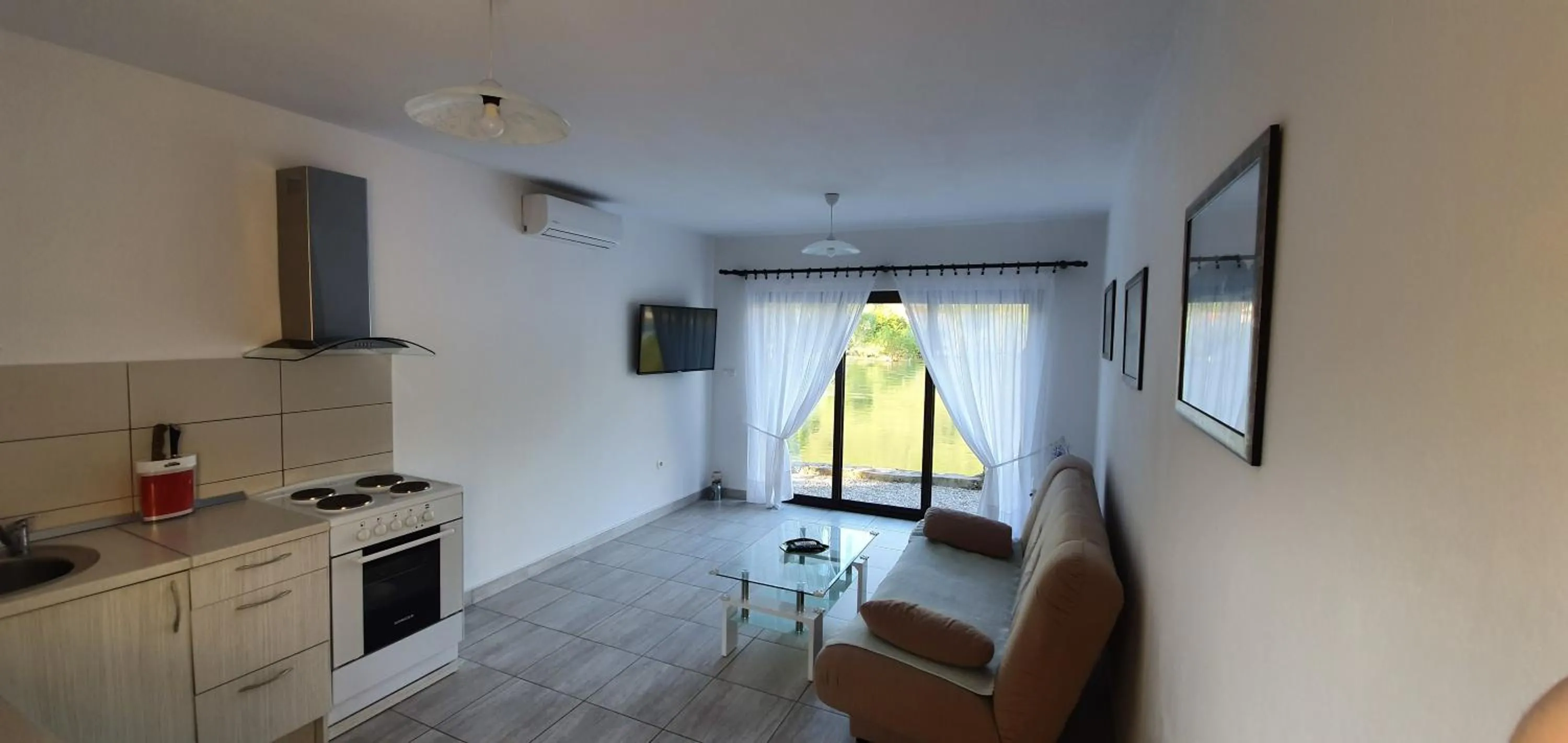 River House Buna