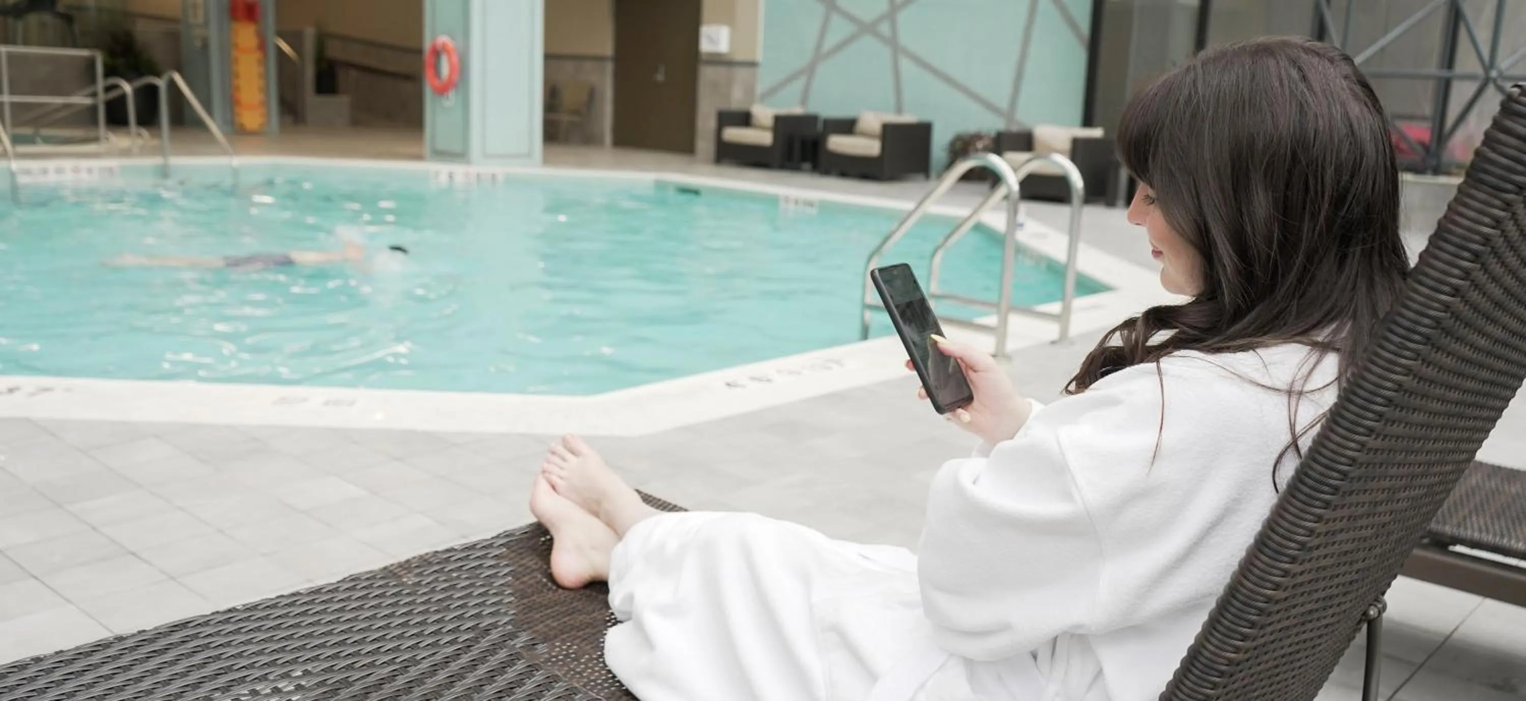 Swimming pool in Toronto Airport Marriott Hotel