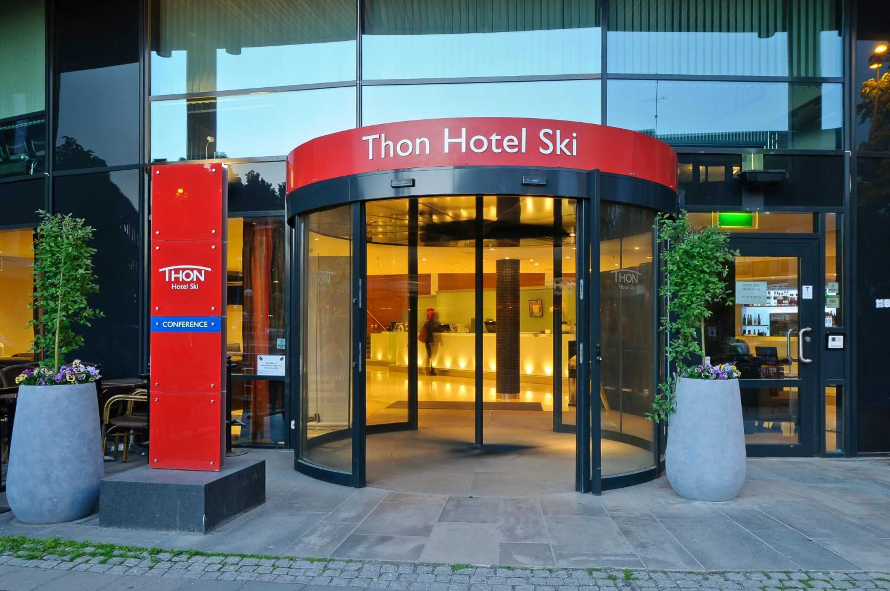 Facade/entrance in Thon Hotel Ski