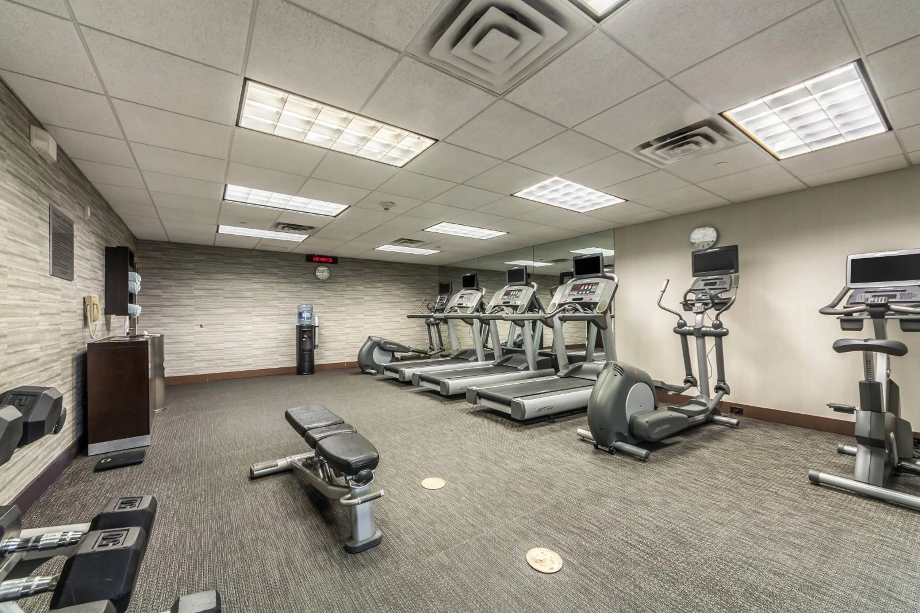 Fitness centre/facilities in Courtyard Dallas DFW Airport South/Irving