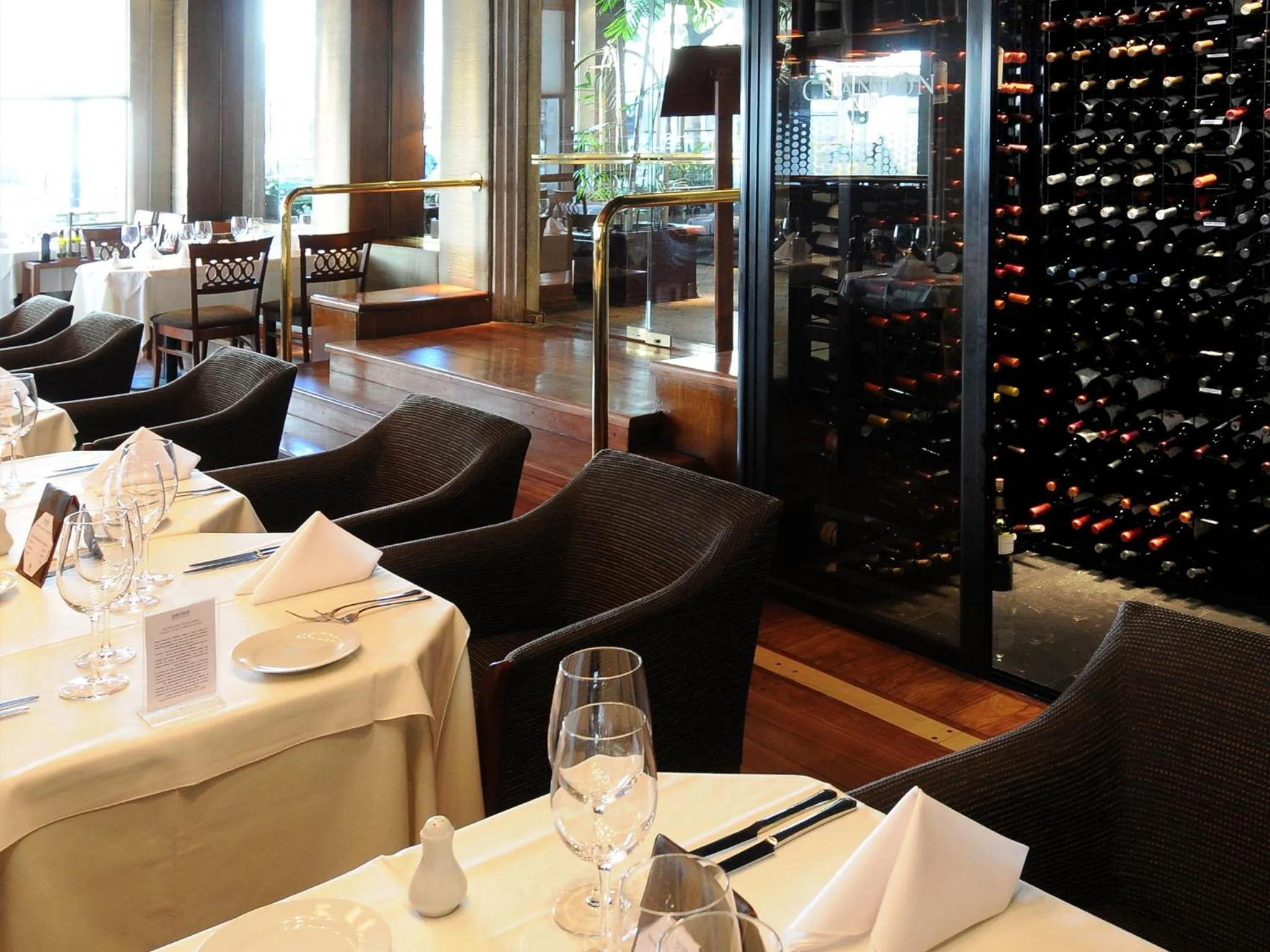 Restaurant/places to eat in Windsor Hotel