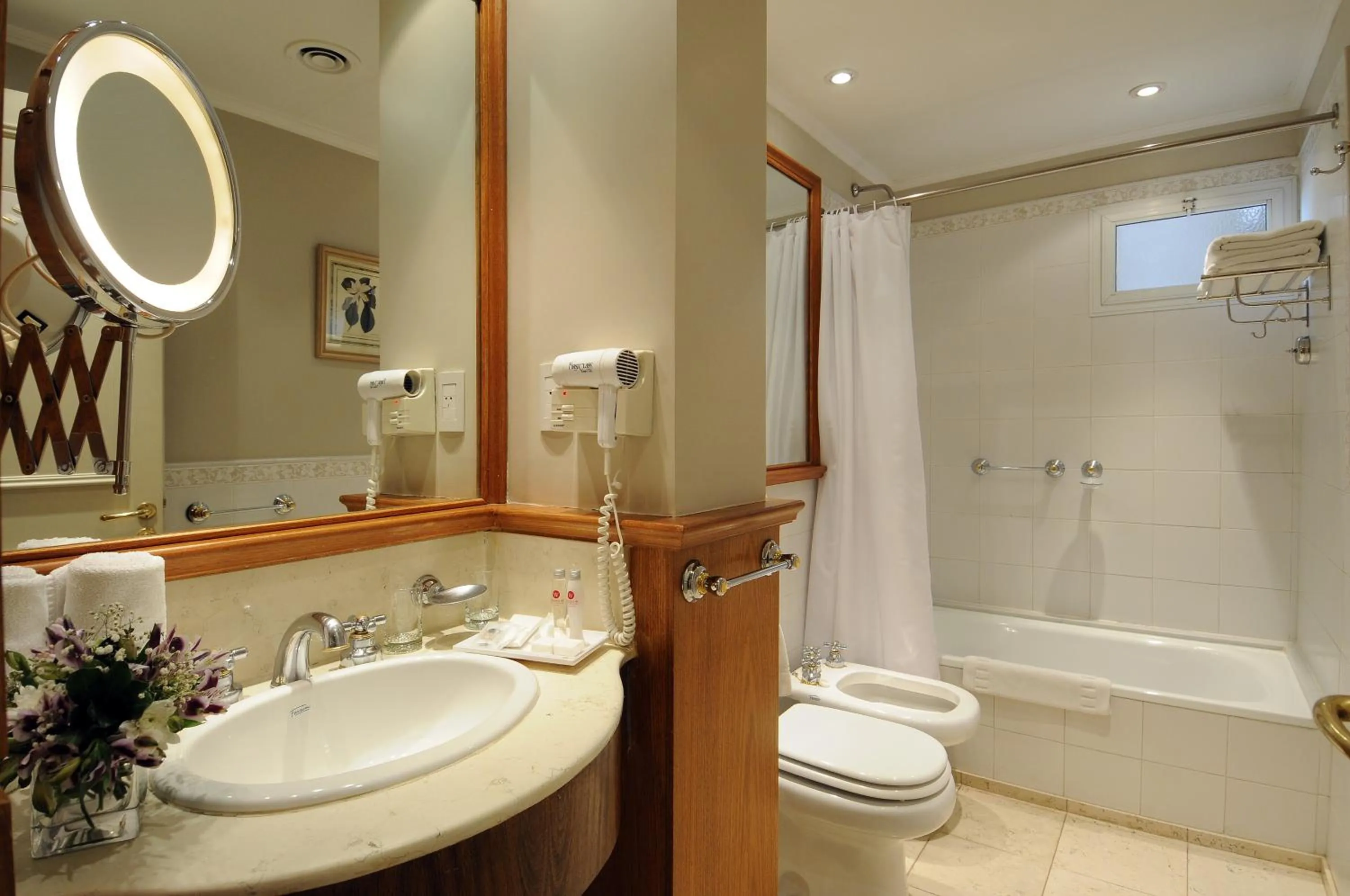 Bathroom in Windsor Hotel