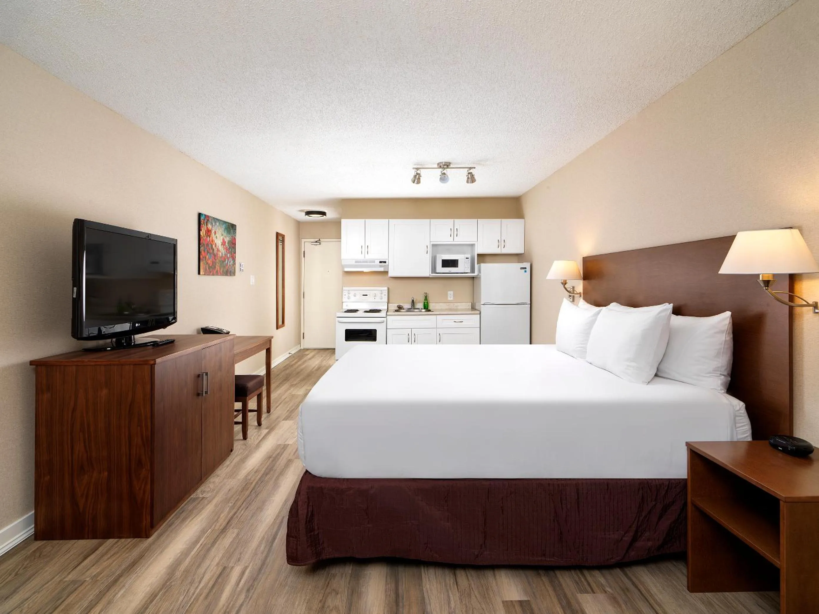 Bedroom, Bed in Huntingdon Hotel and Suites